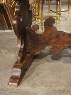 18th Century Tuscan Oval Drop Leaf Table in Carved Walnut