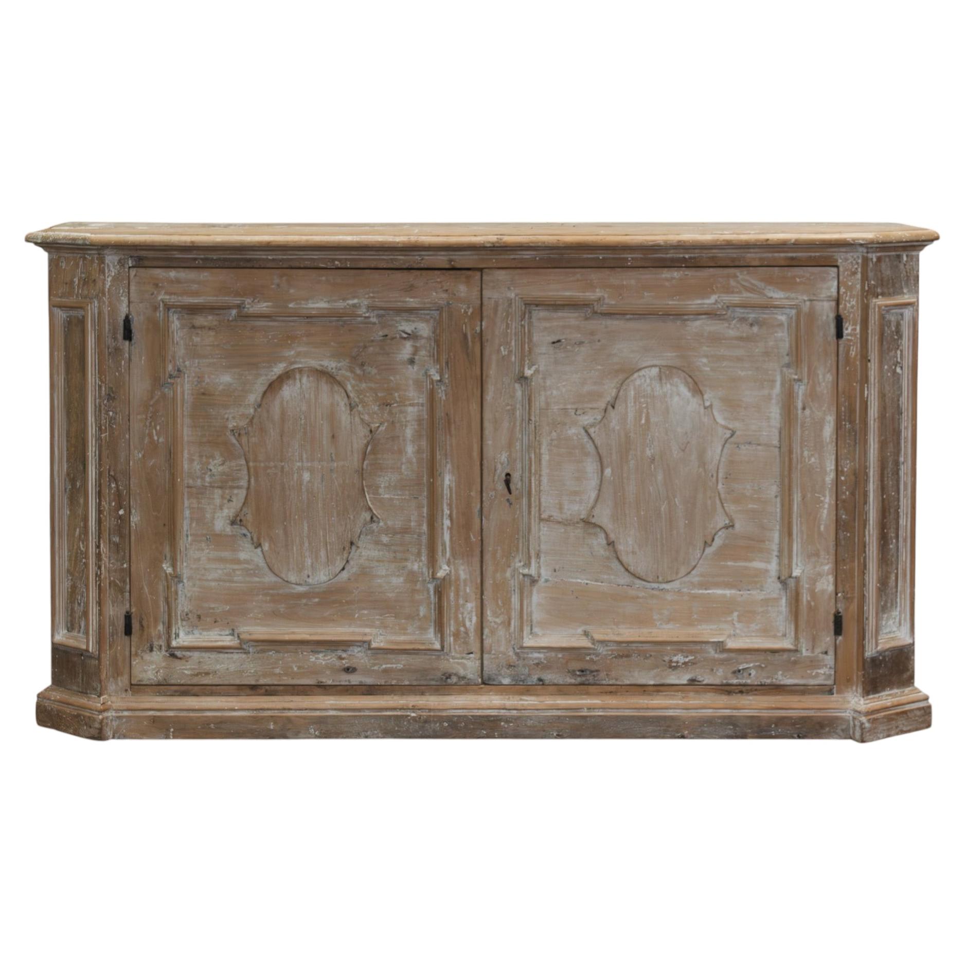 Aparador toscano del siglo XVIII de madera pintada con herrajes de hierro originales