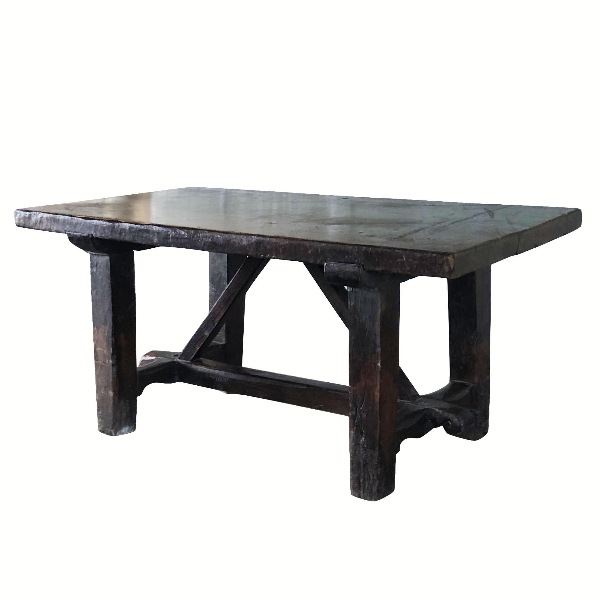 18th Century Italian Walnut Kitchen Table, Antique Tuscan Dark Waxed Farm Table In Good Condition In West Palm Beach, FL