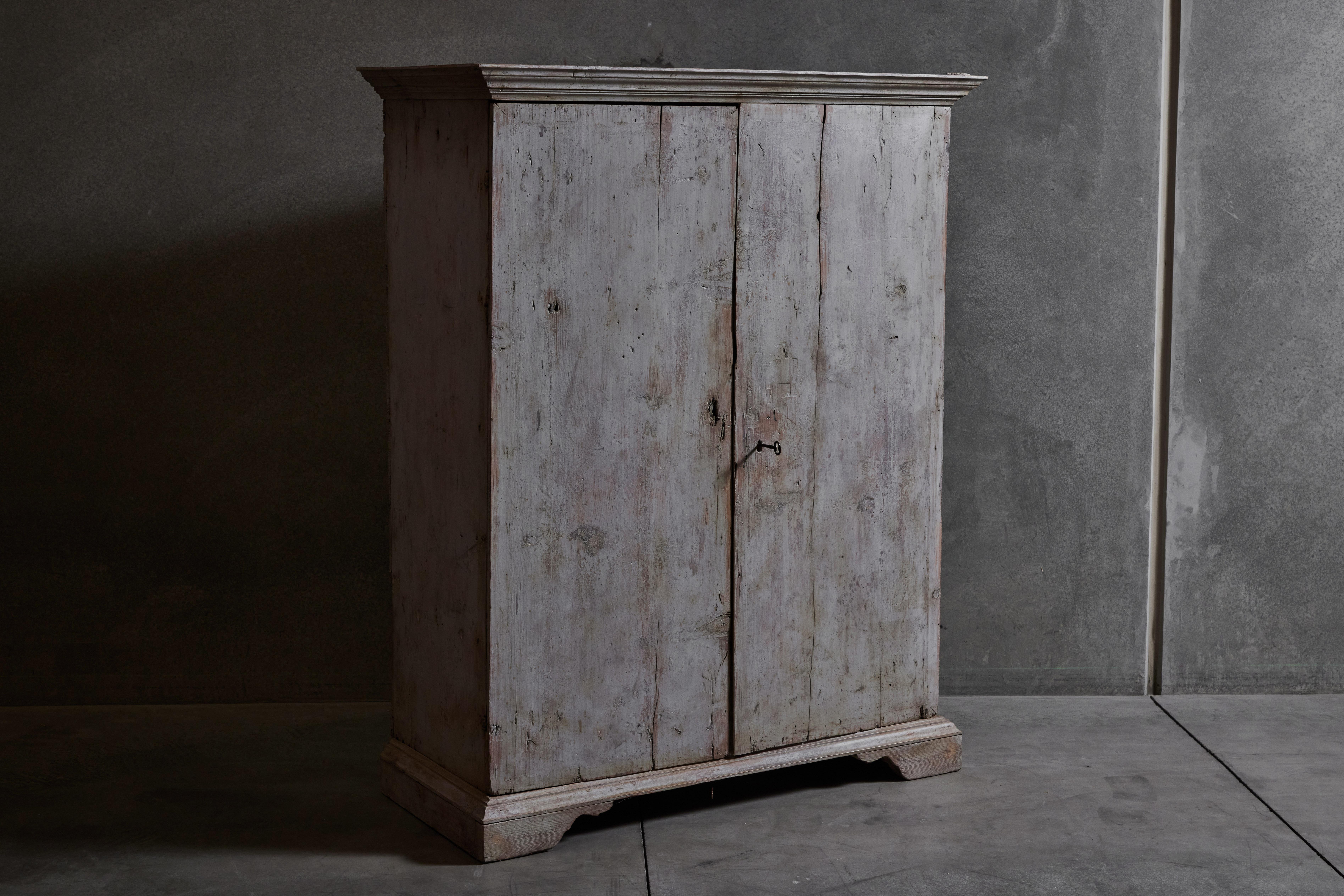 Italian painted cabinet with original lock and key. Made in Italy, circa 18th century.