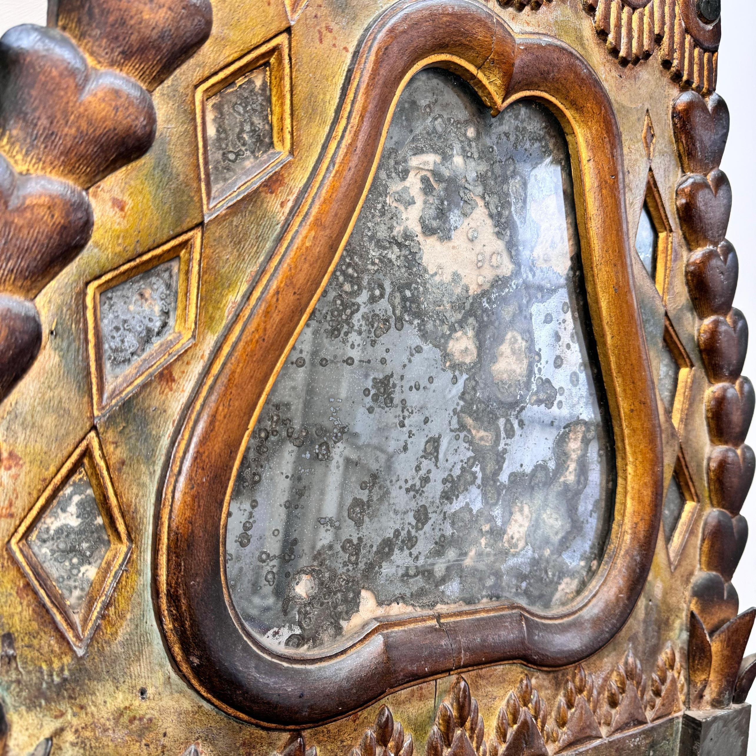 XVIIIe siècle Miroir Tyrolien du 18e siècle sculpté et peint à la main en vente