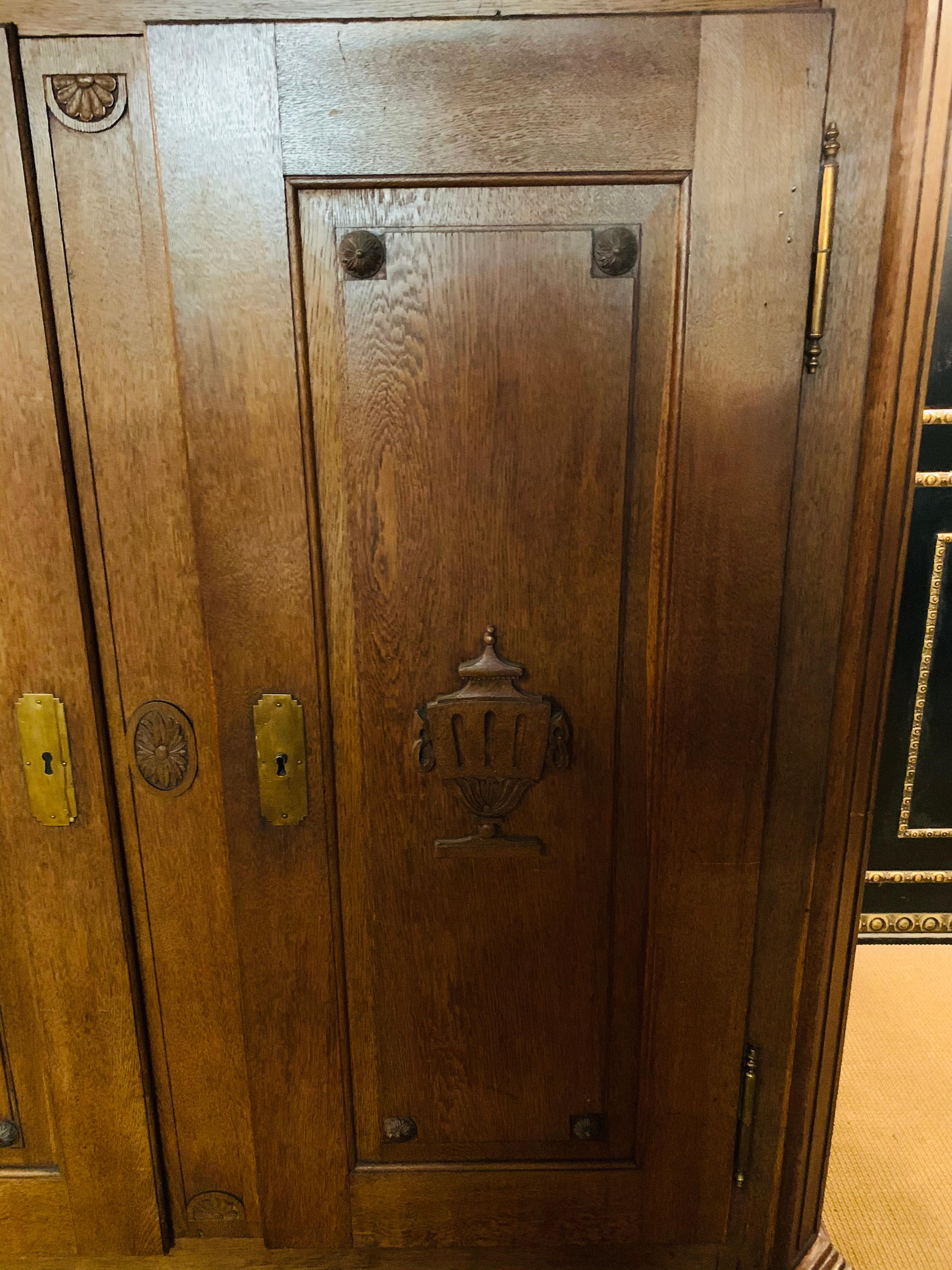 18th Century Unique Louis Seize Classicism Hallway Cupboard circa 1790 Oak For Sale 9