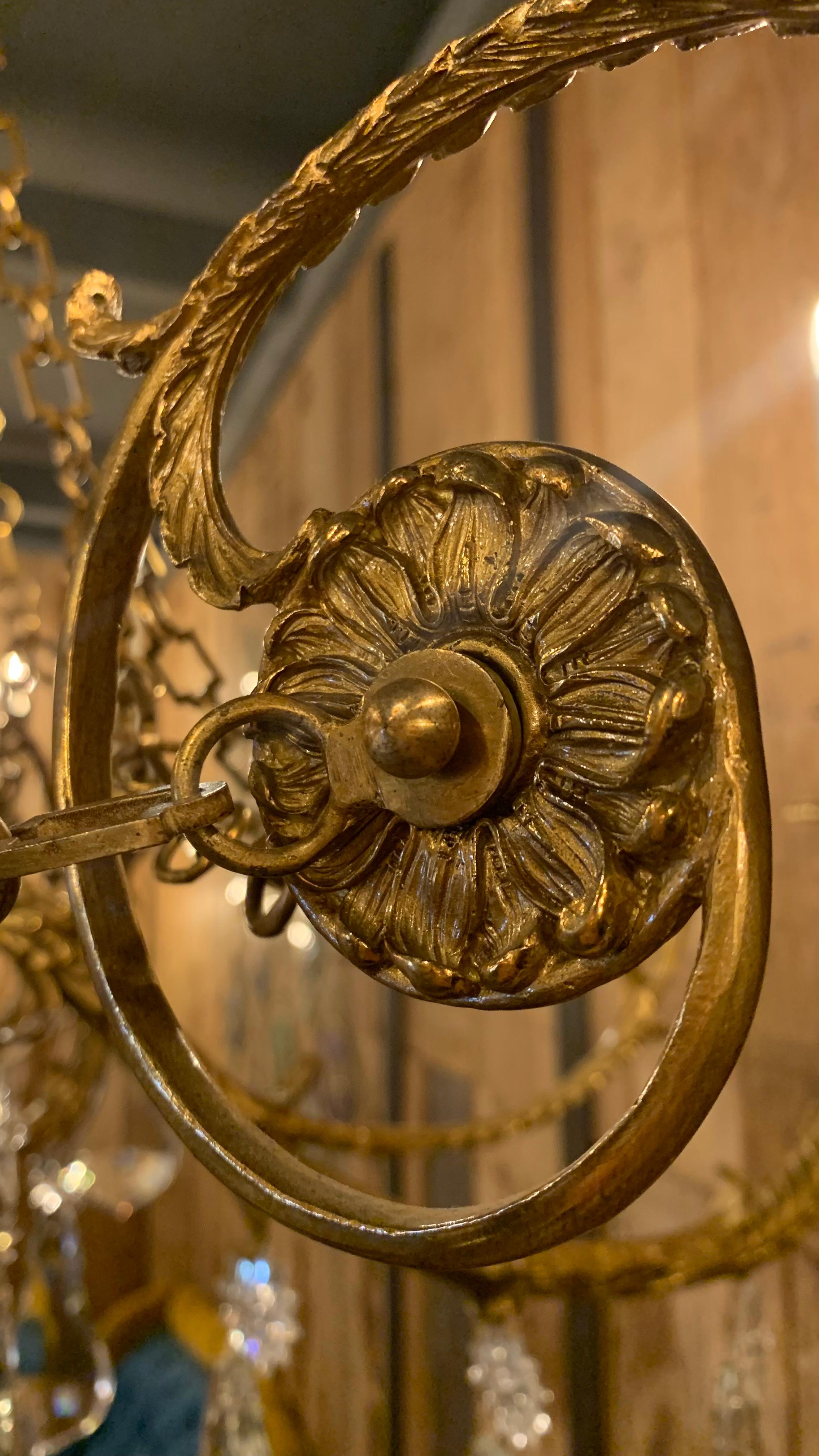 Lustre Varennes du 18ème siècle à 6 feux en bronze et cristal Excellent état - En vente à SAINT-OUEN-SUR-SEINE, FR