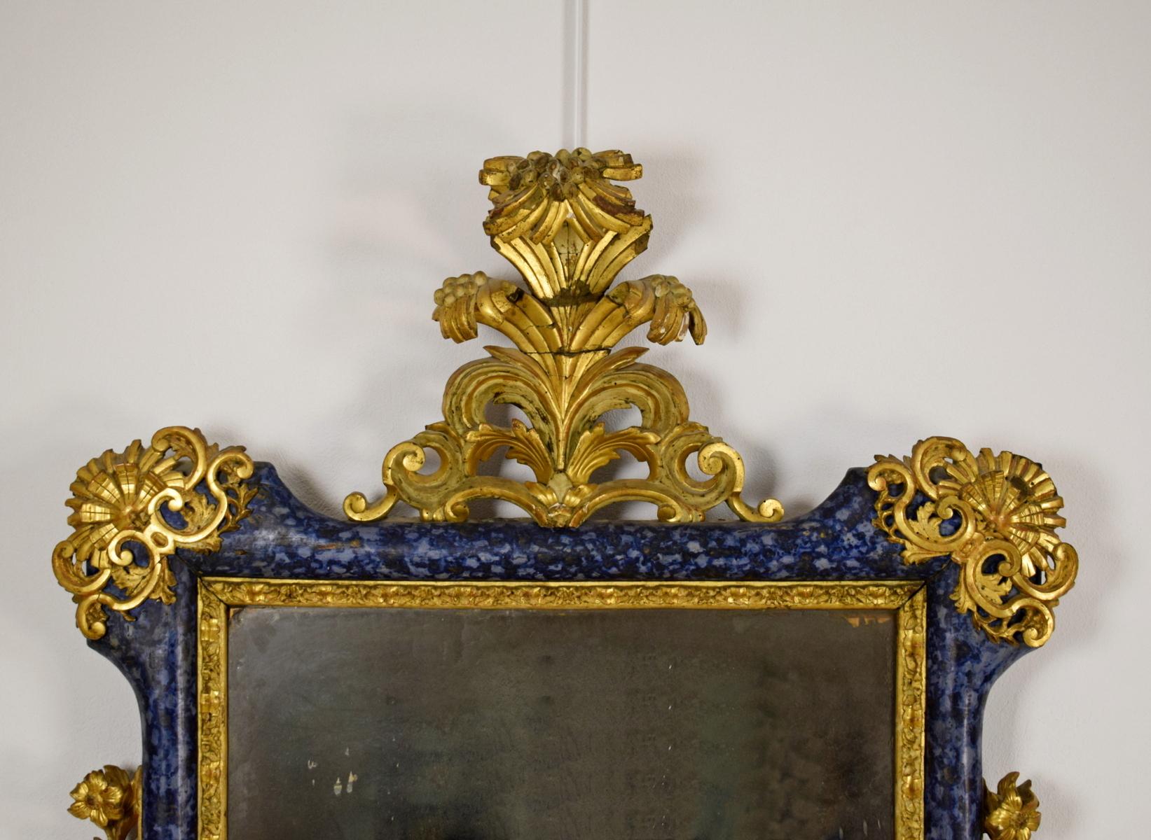 18th Century, Italian Venetian Baroque Lacquered giltwood Mirror  4