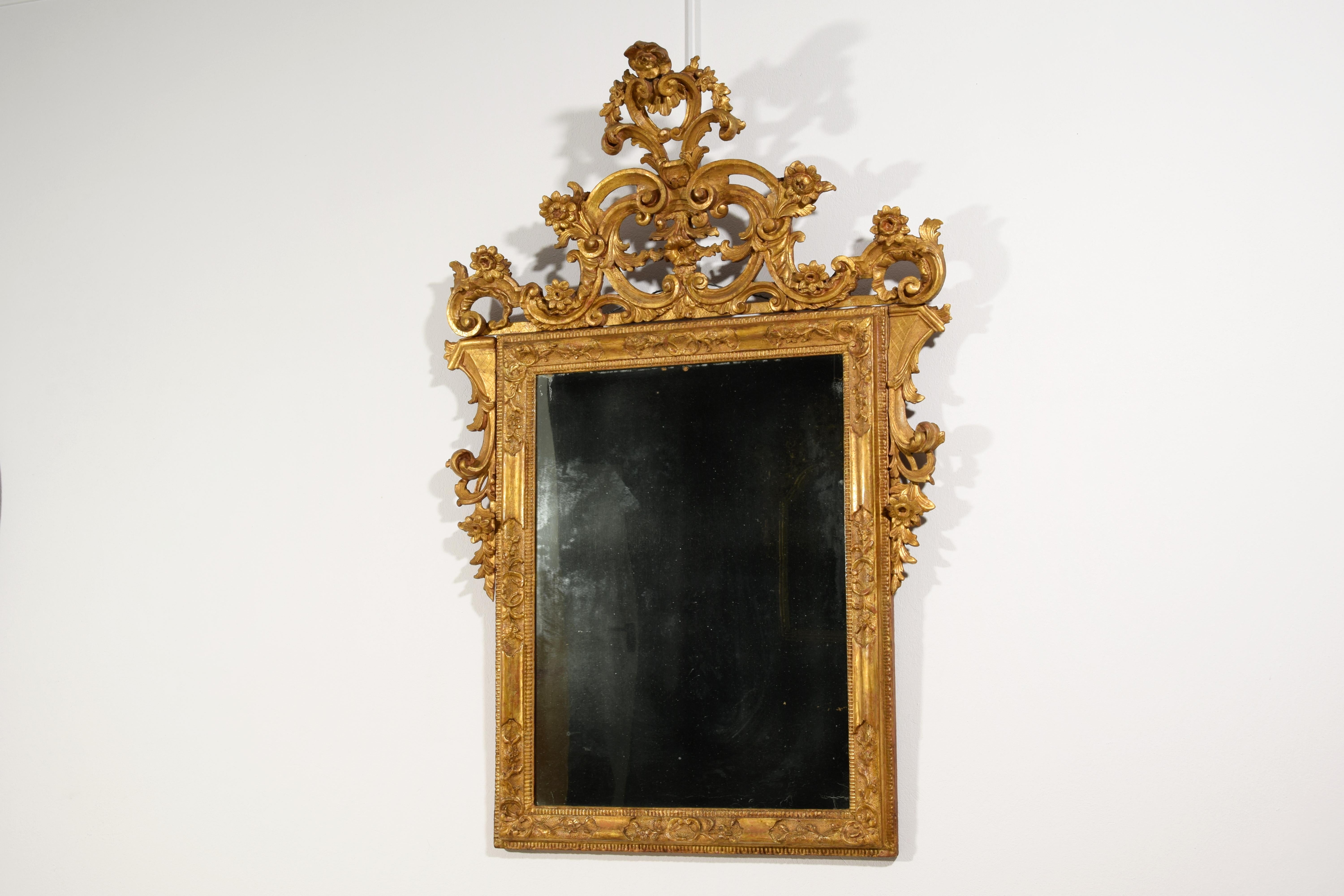 Italian 18th Century, Venetian Baroque Giltwood Mirror