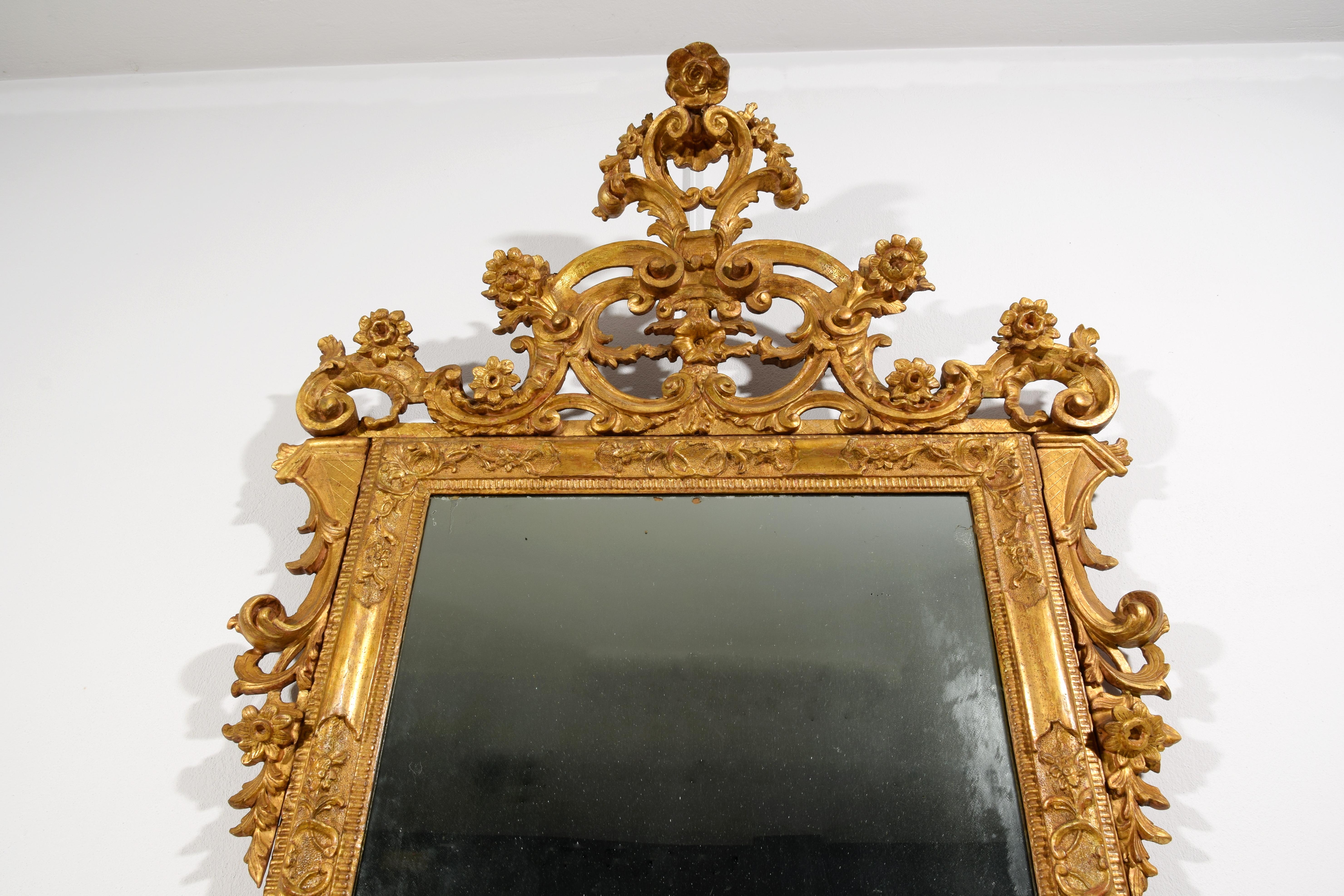 18th Century, Venetian Baroque Giltwood Mirror 1