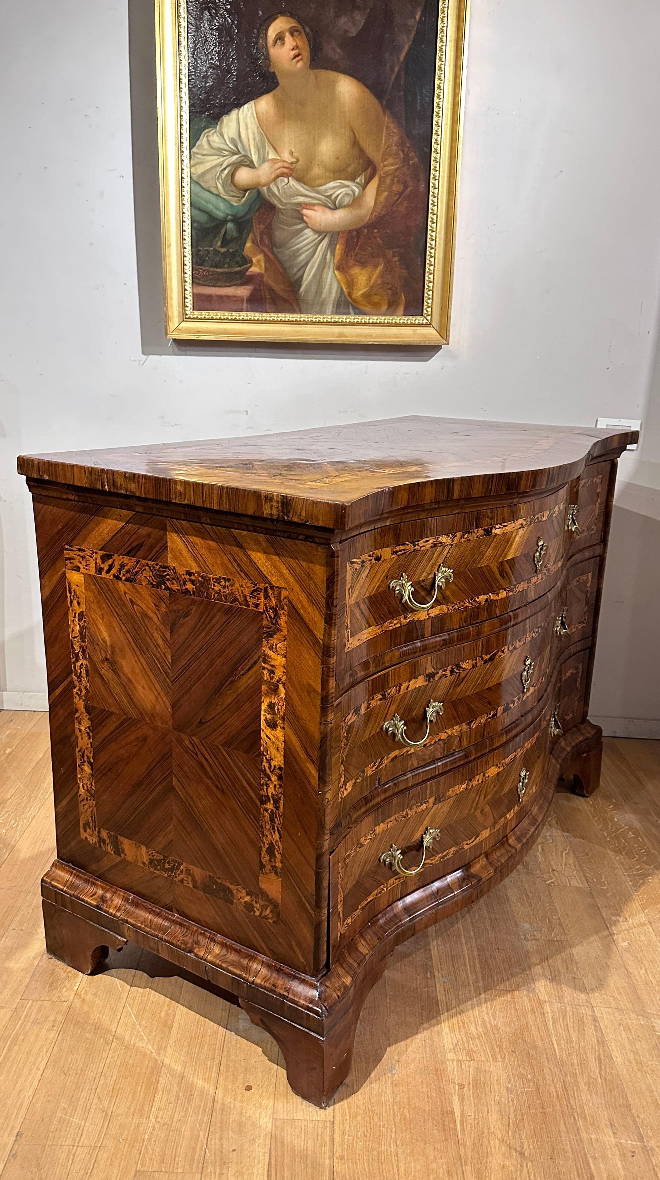 Rococo 18th CENTURY VENETIAN CHEST For Sale