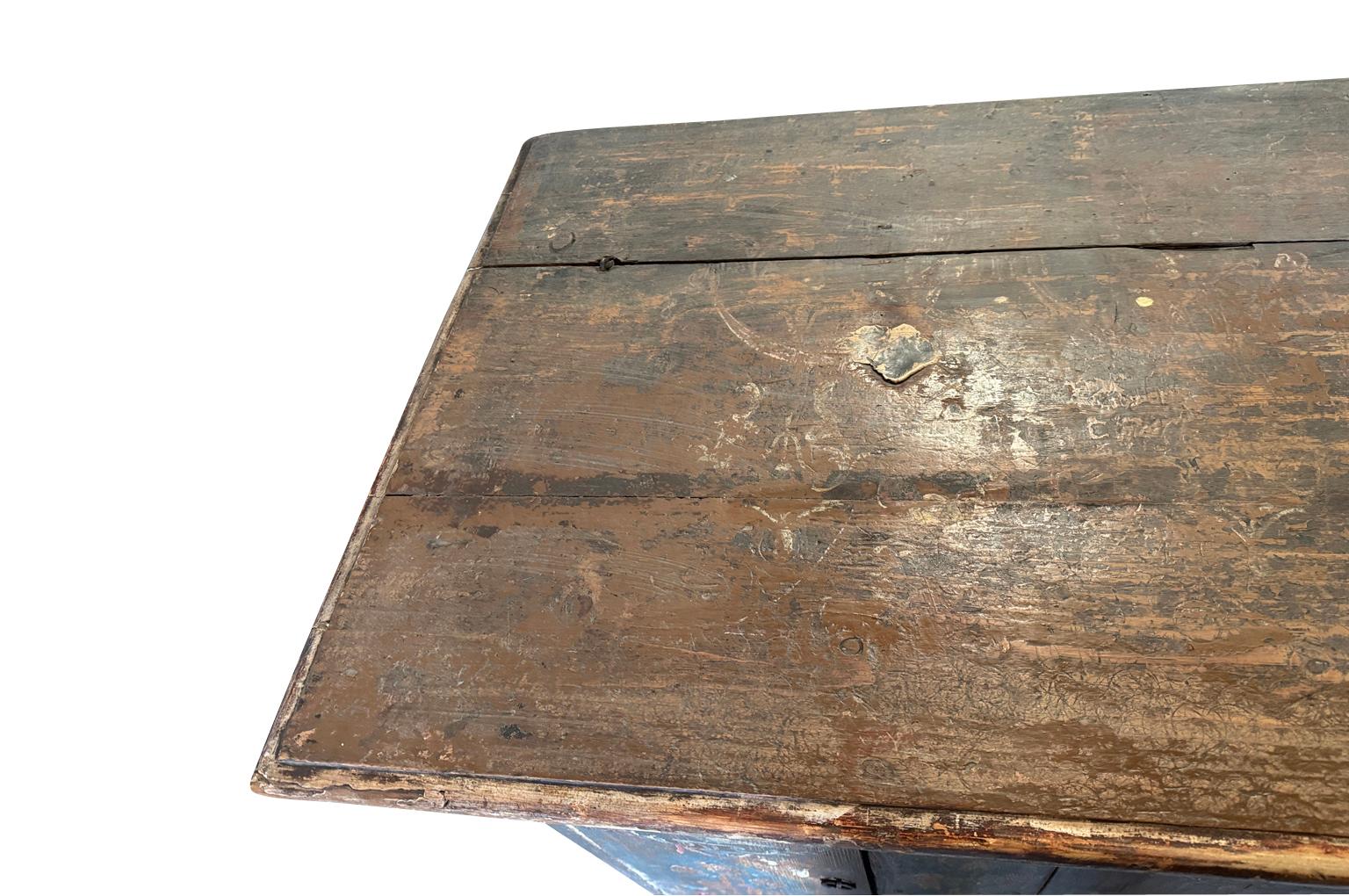 18th Century Venetian Credenza in vendita 7
