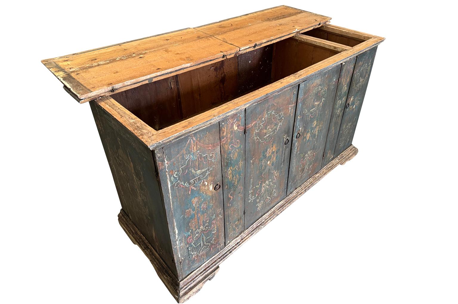 18th Century Venetian Credenza in vendita 10