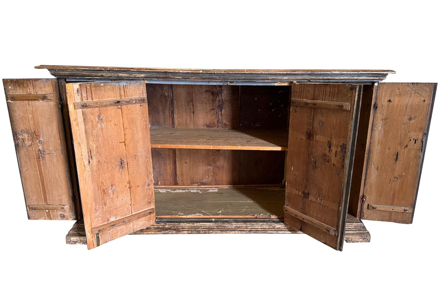 18th Century Venetian Credenza in vendita 11