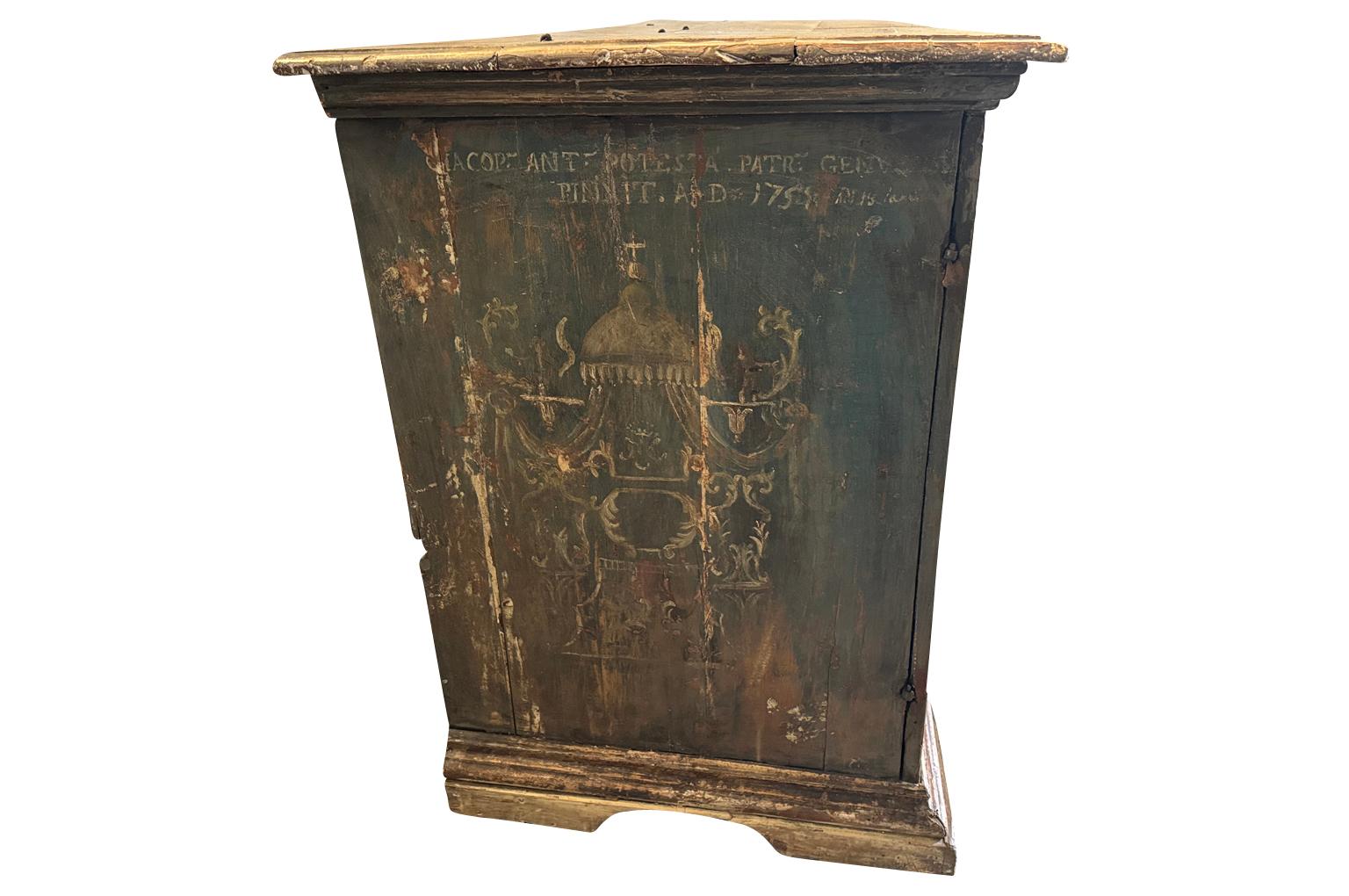 Fino al XVIII secolo 18th Century Venetian Credenza in vendita