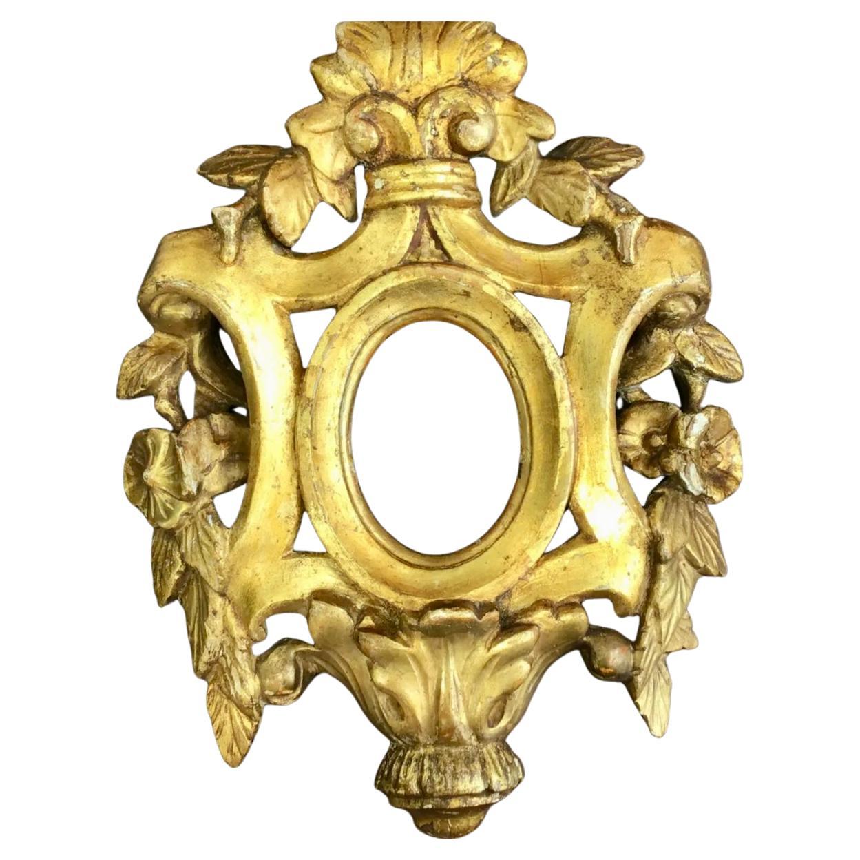 Par de marcos venecianos de madera dorada del siglo XVIII en Bueno estado para la venta en Bradenton, FL