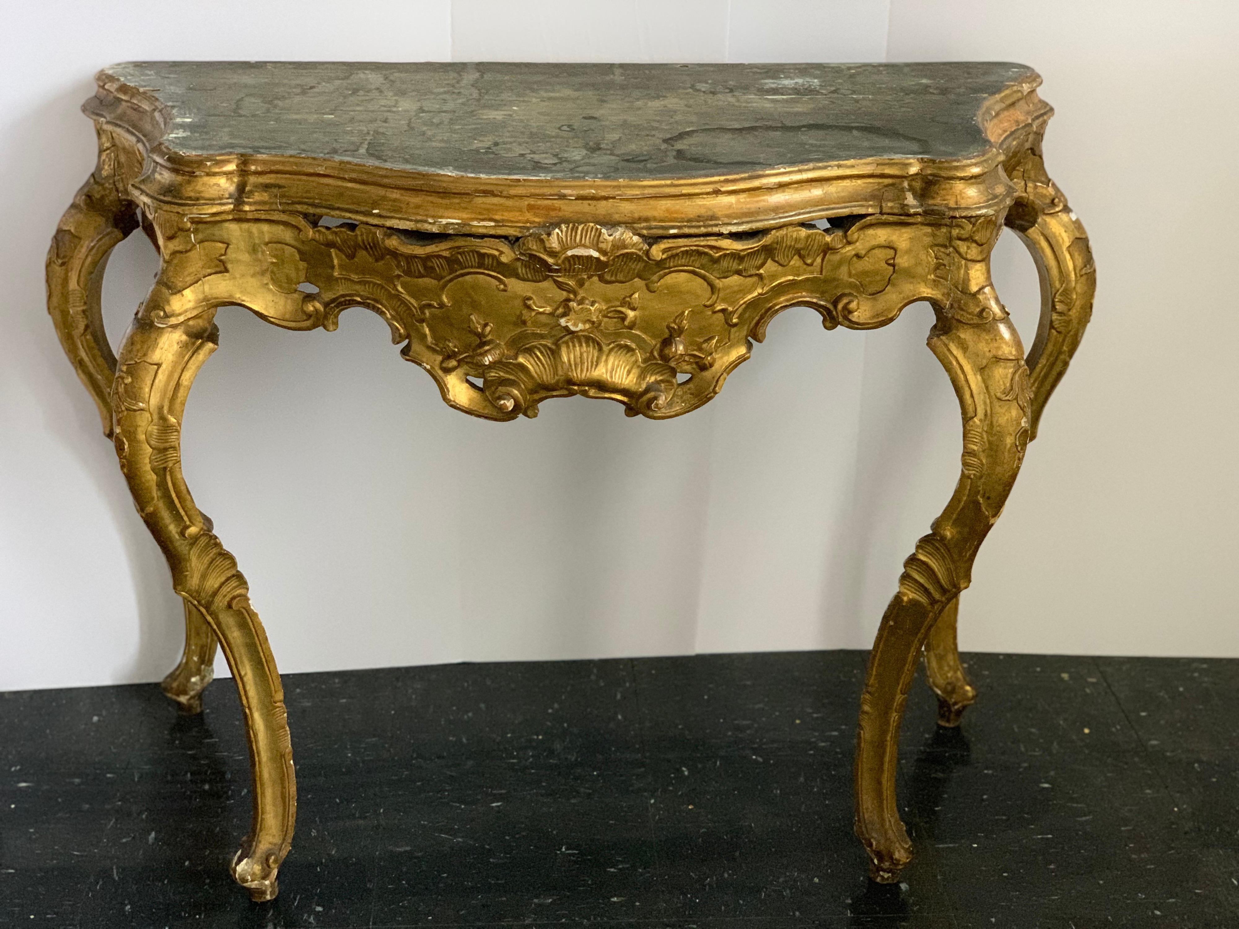 Venezianische vergoldete Konsole aus Italien, 18. Jahrhundert im Angebot 6