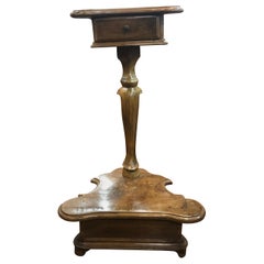 Tabouret à genoux en noyer Louis XV vénitien du XVIIIe siècle, années 1750