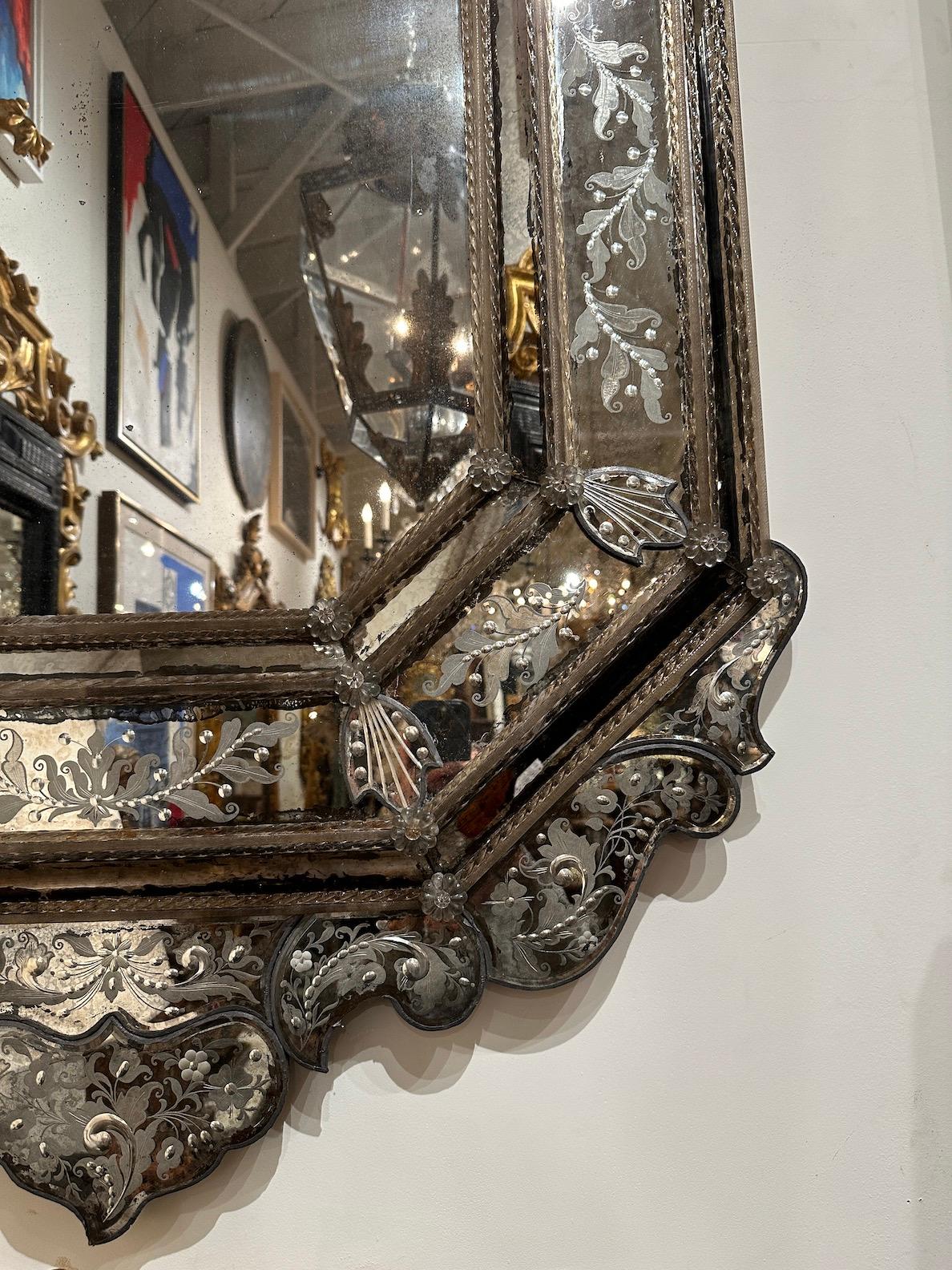 18th Century Venetian Mirror For Sale 3