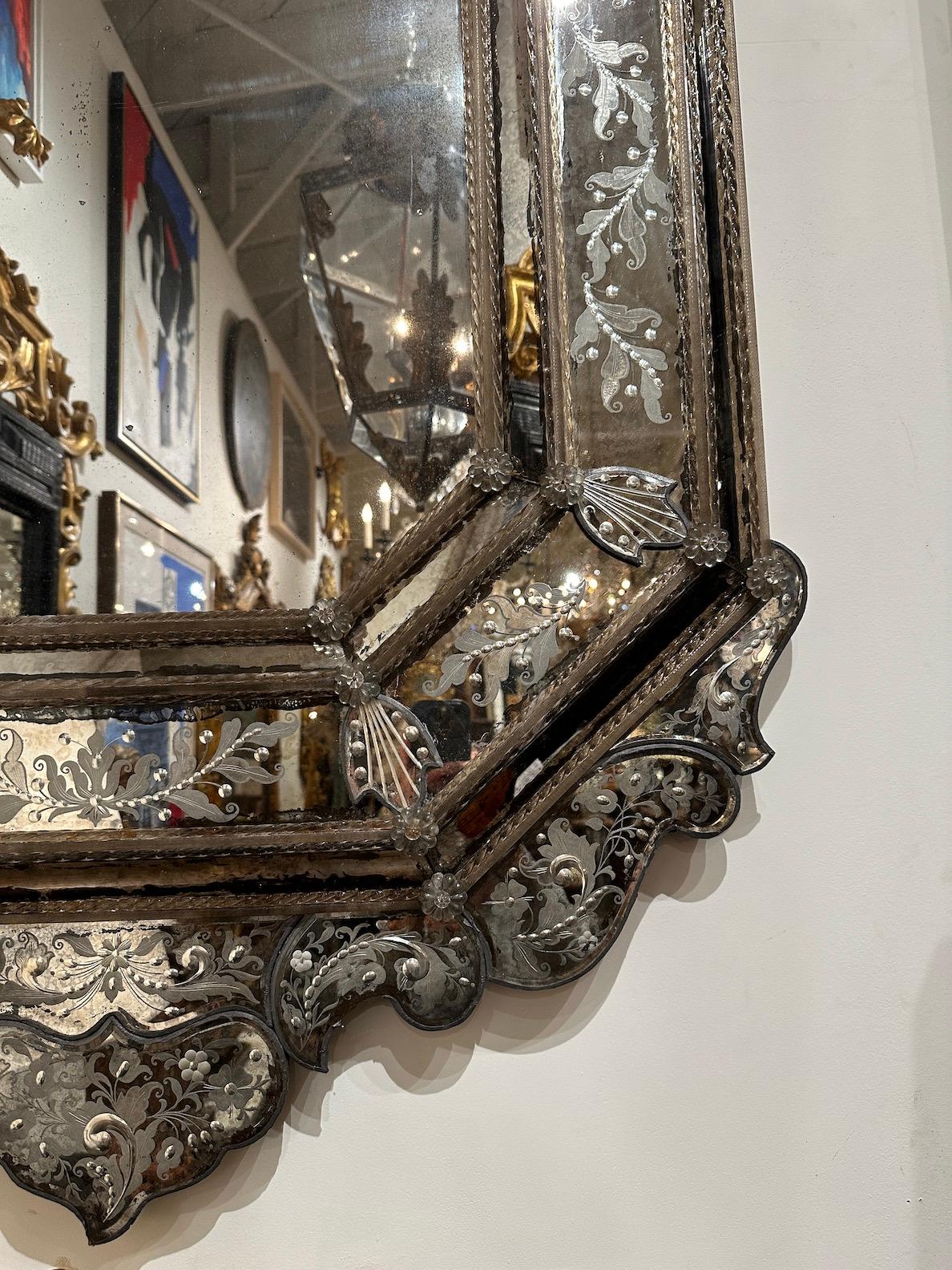 Specchio veneziano del XVIII secolo in vendita 3