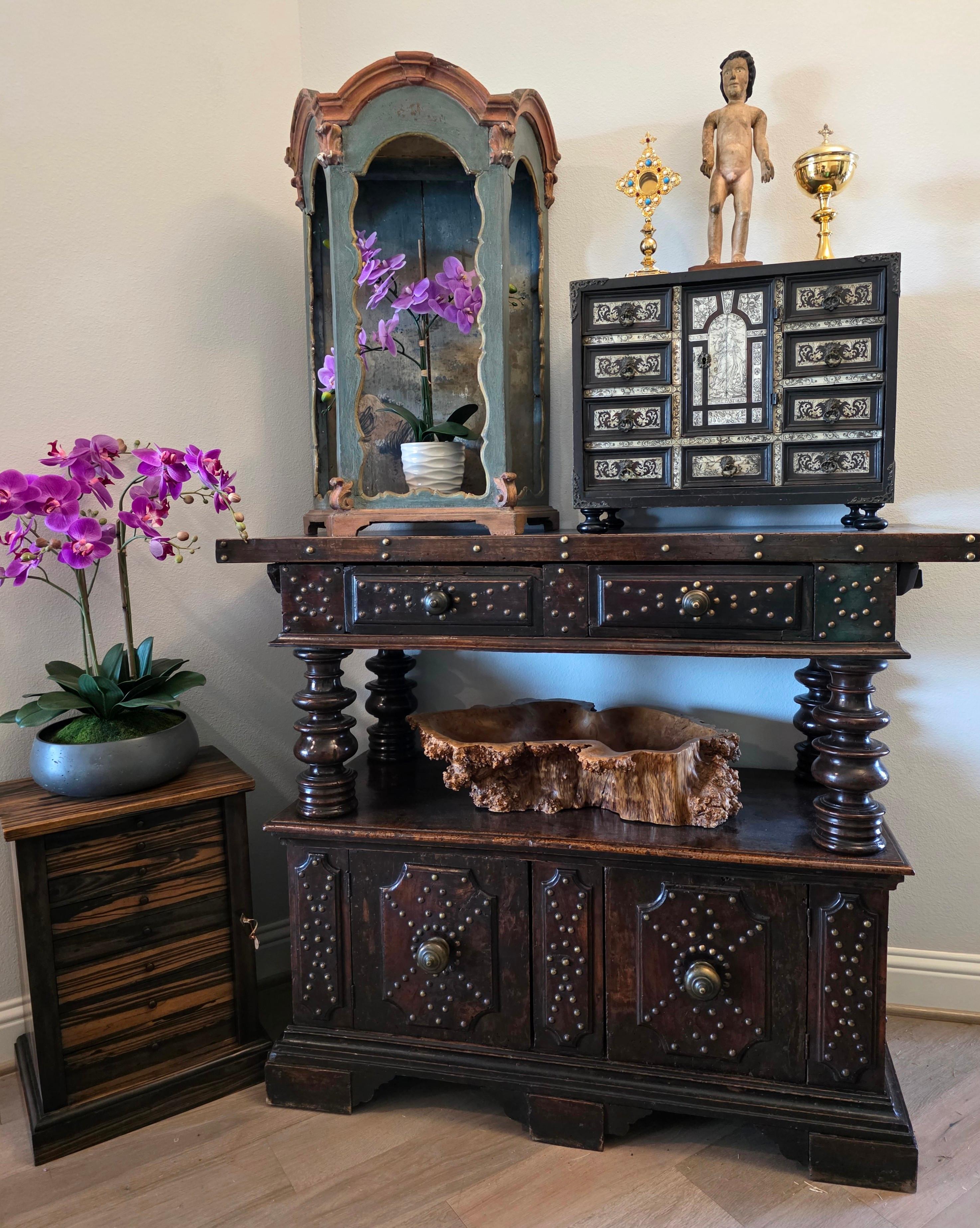 18th Century Venetian Rococo Carved Polychromed Shrine Niche For Sale 12