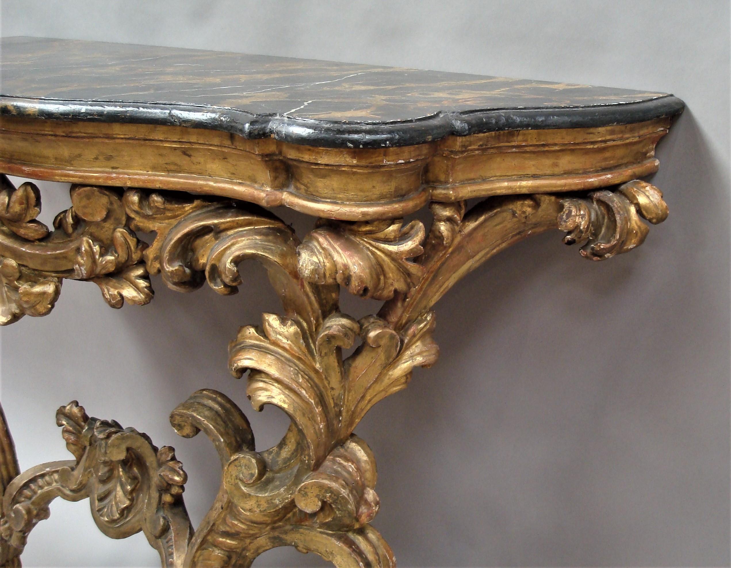 18th Century Venetian Rococo Giltwood Console Table For Sale 7