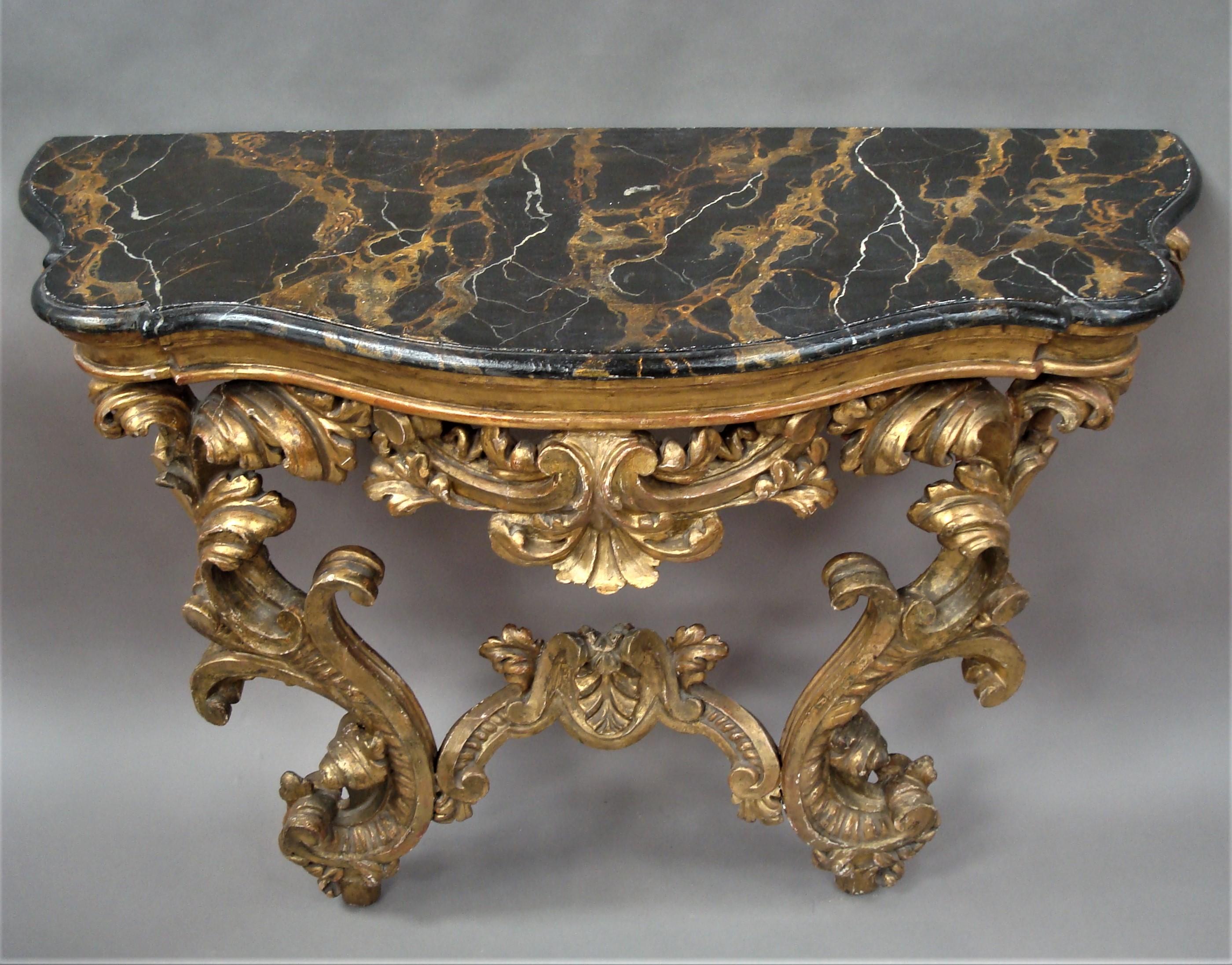 18th Century Venetian Rococo Giltwood Console Table For Sale 1
