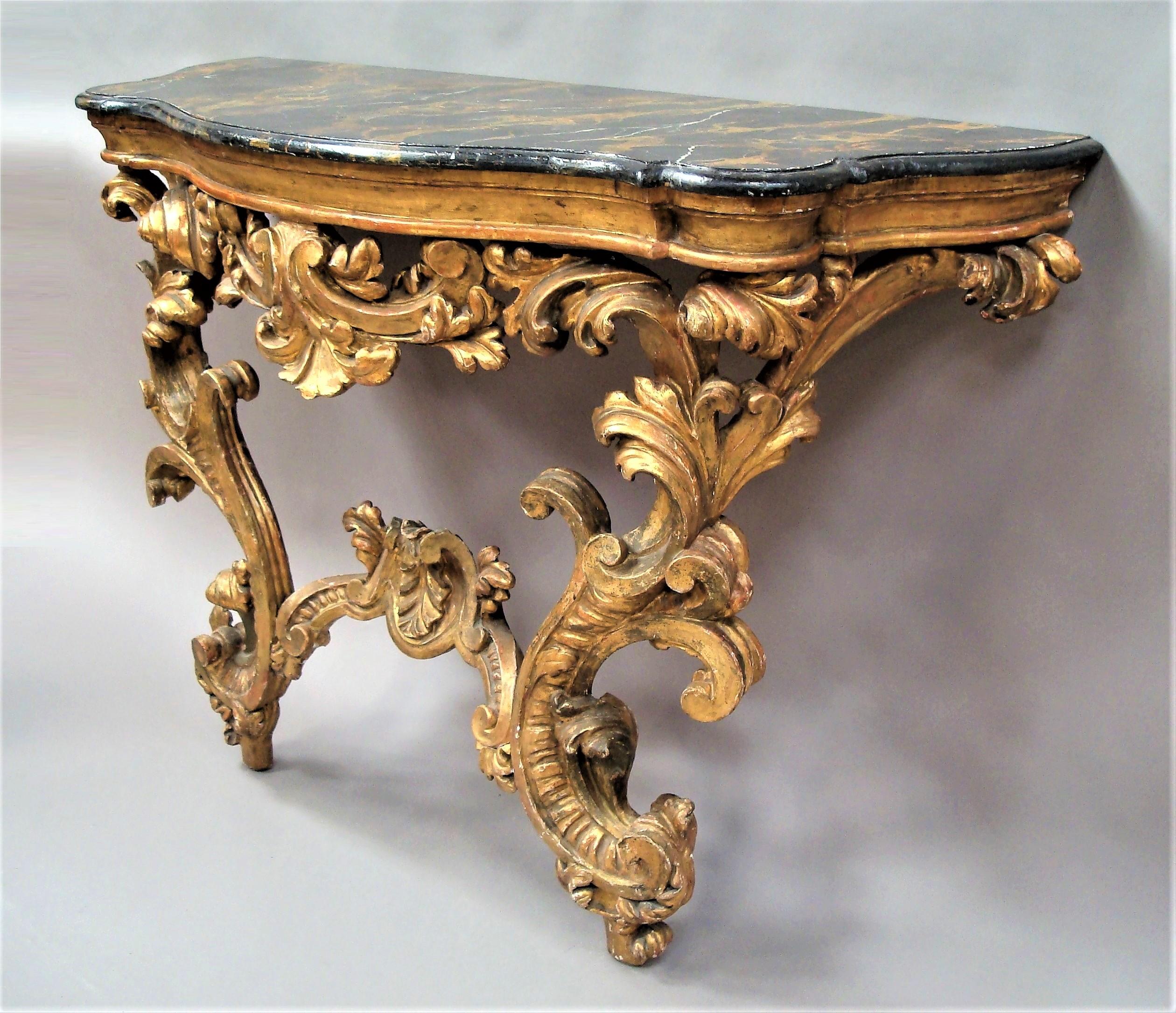18th Century Venetian Rococo Giltwood Console Table For Sale 2