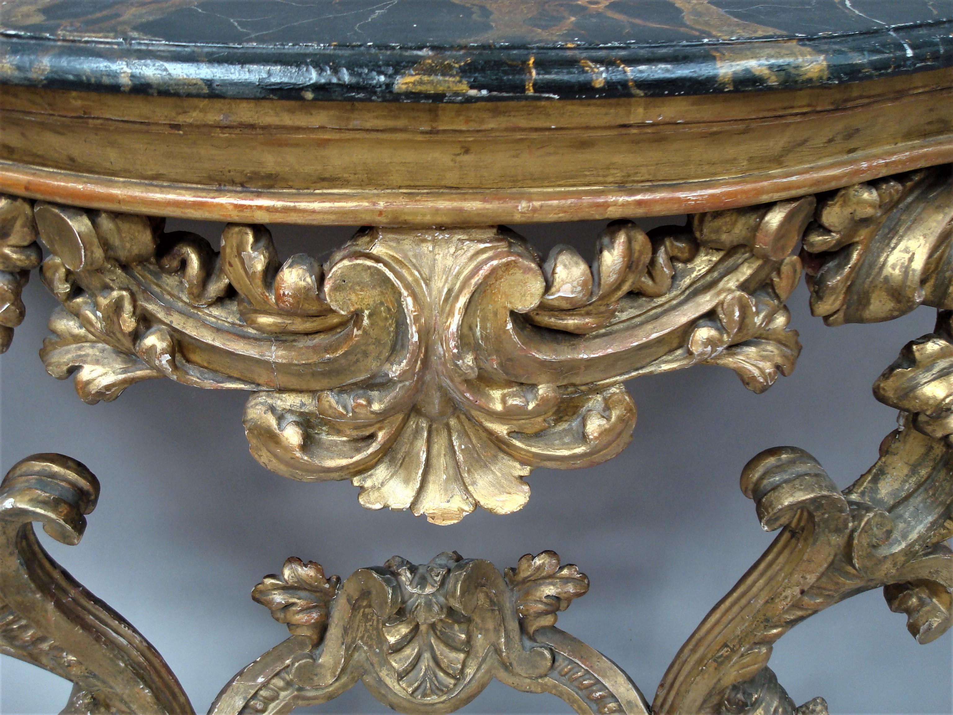 18th Century Venetian Rococo Giltwood Console Table For Sale 4