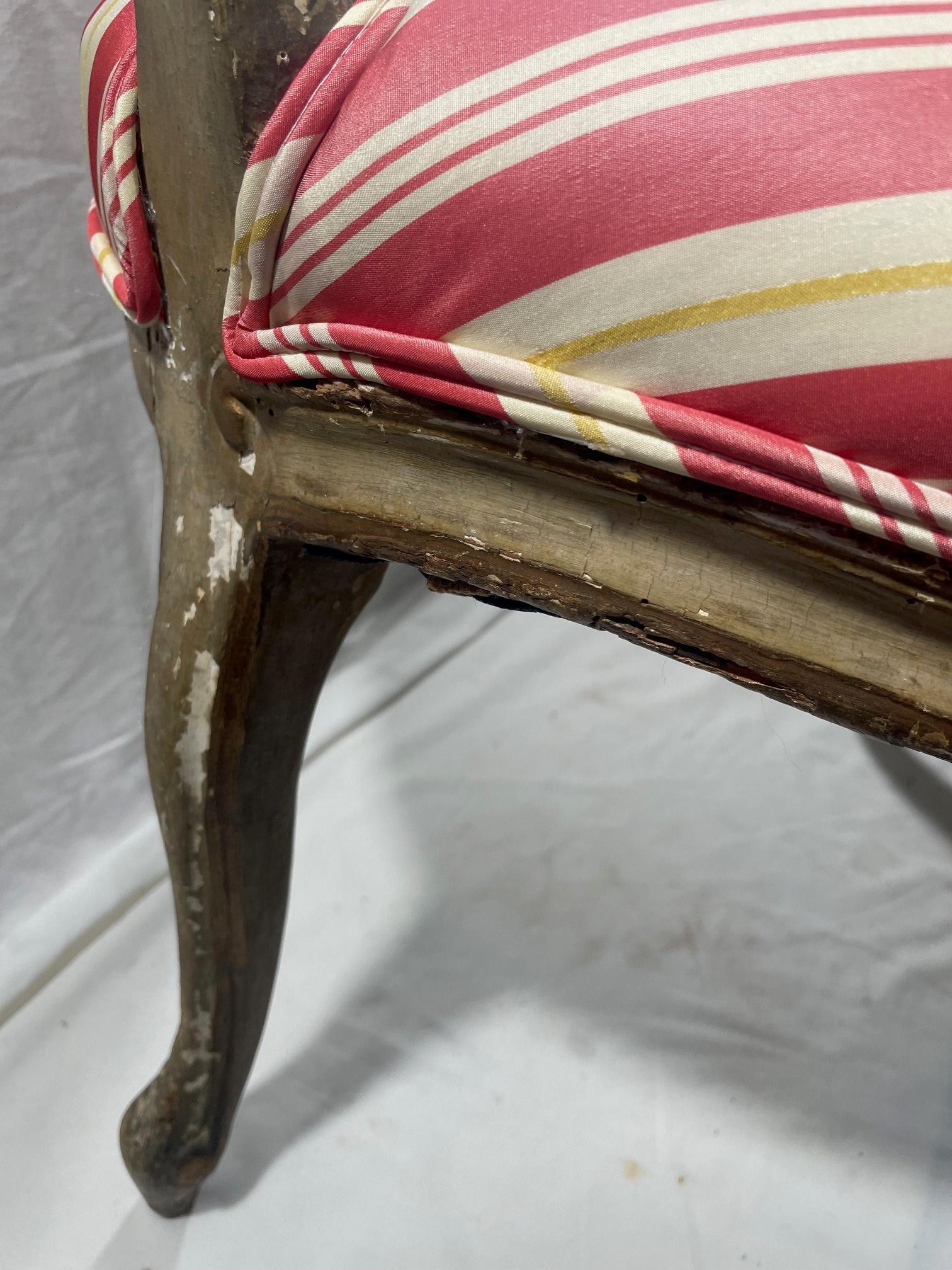 Venezianischer Rokoko-Stuhl aus dem 18. Jahrhundert mit Polychromie und Vergoldung im Angebot 1
