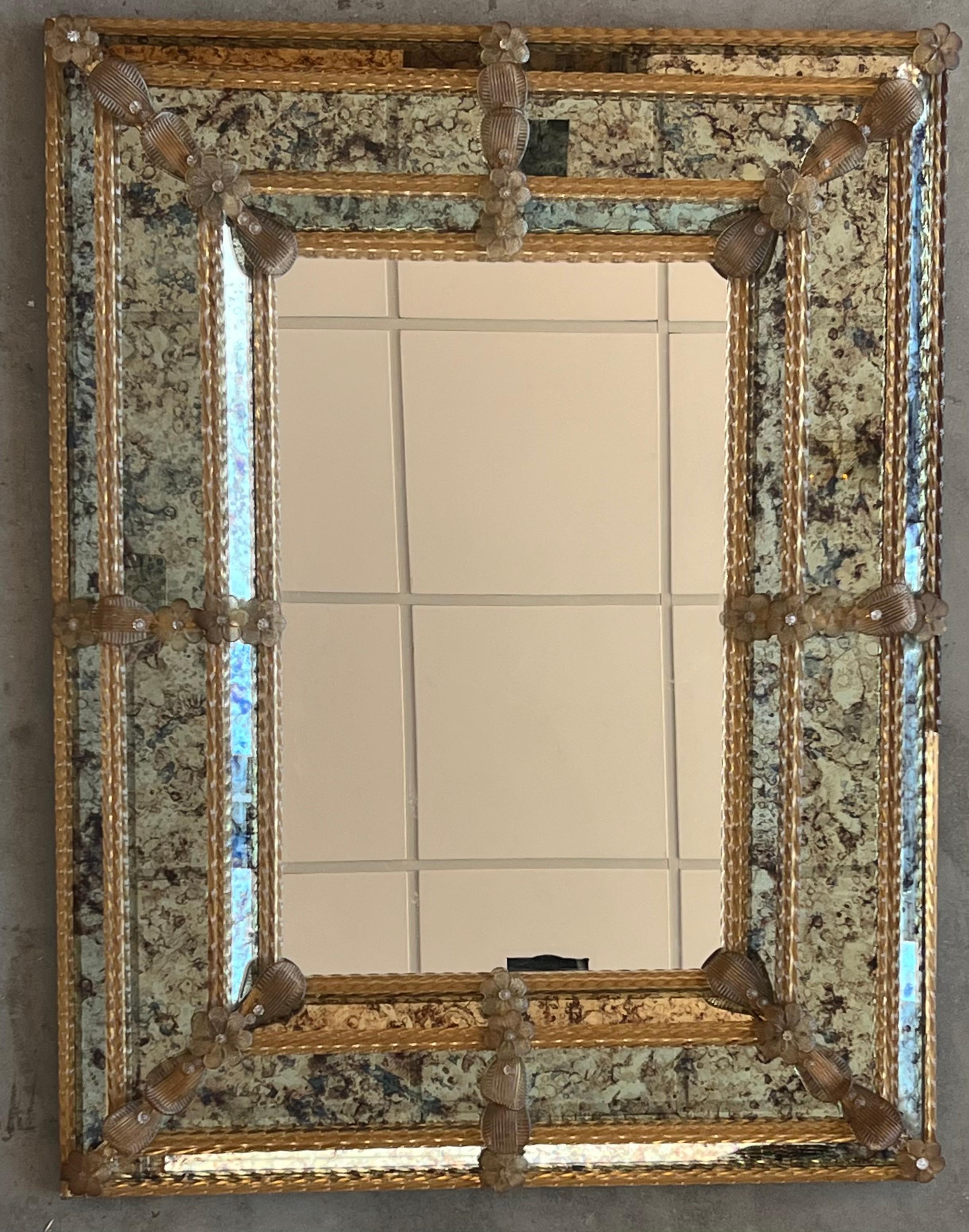 18. Jahrhundert  Venezianischer Quadratspiegel, handgefertigt und handversilbert (Italienisch) im Angebot