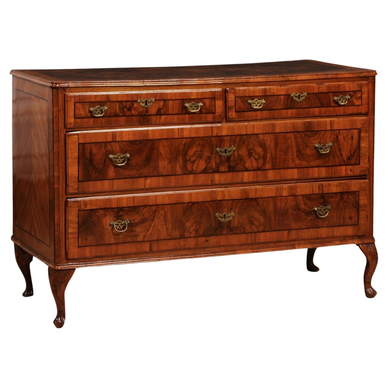 18th Century Venetian Walnut ad Mahogany Commode with Bookmatched Veneer For Sale