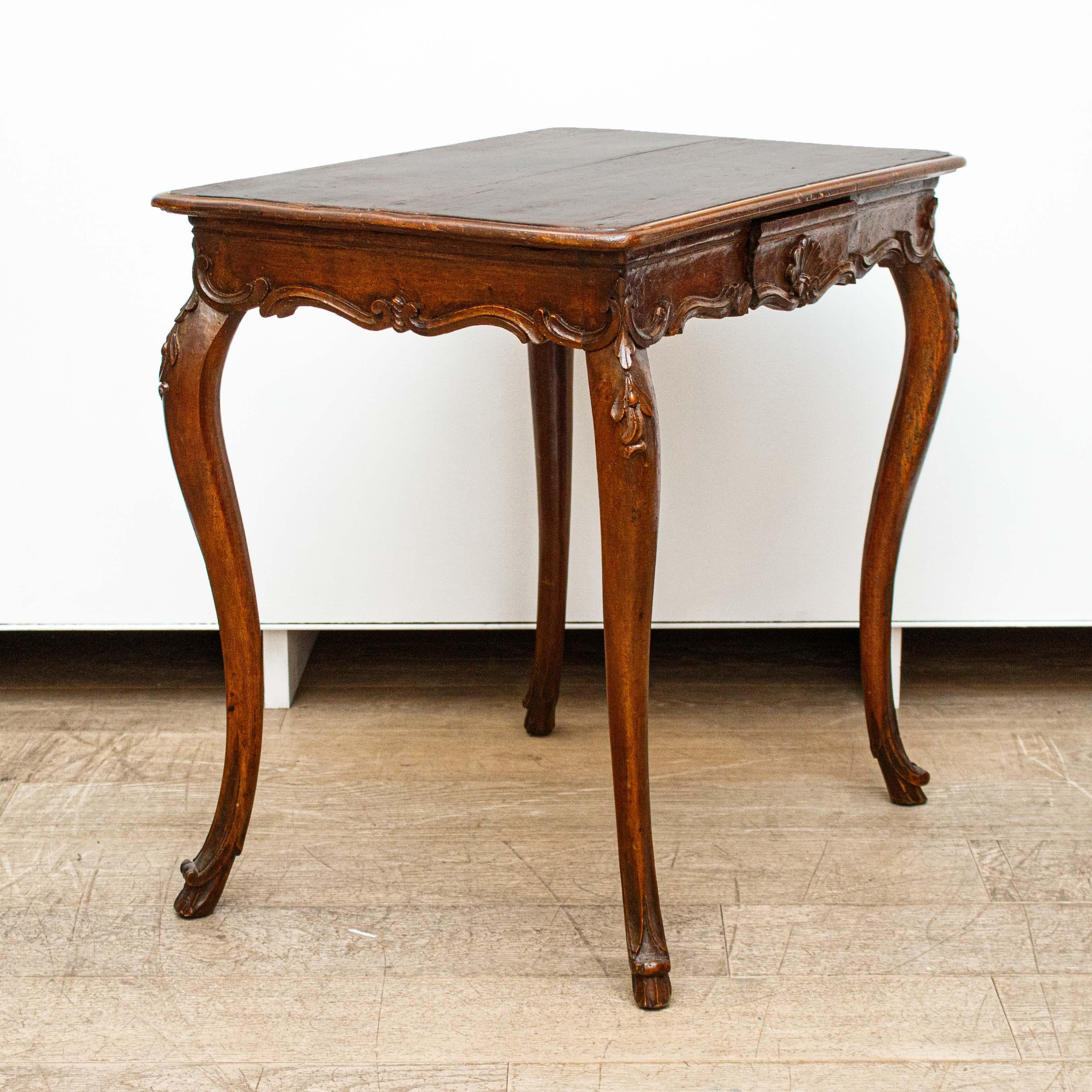 Italian 18th Century, Venice, Walnut Wood Table For Sale