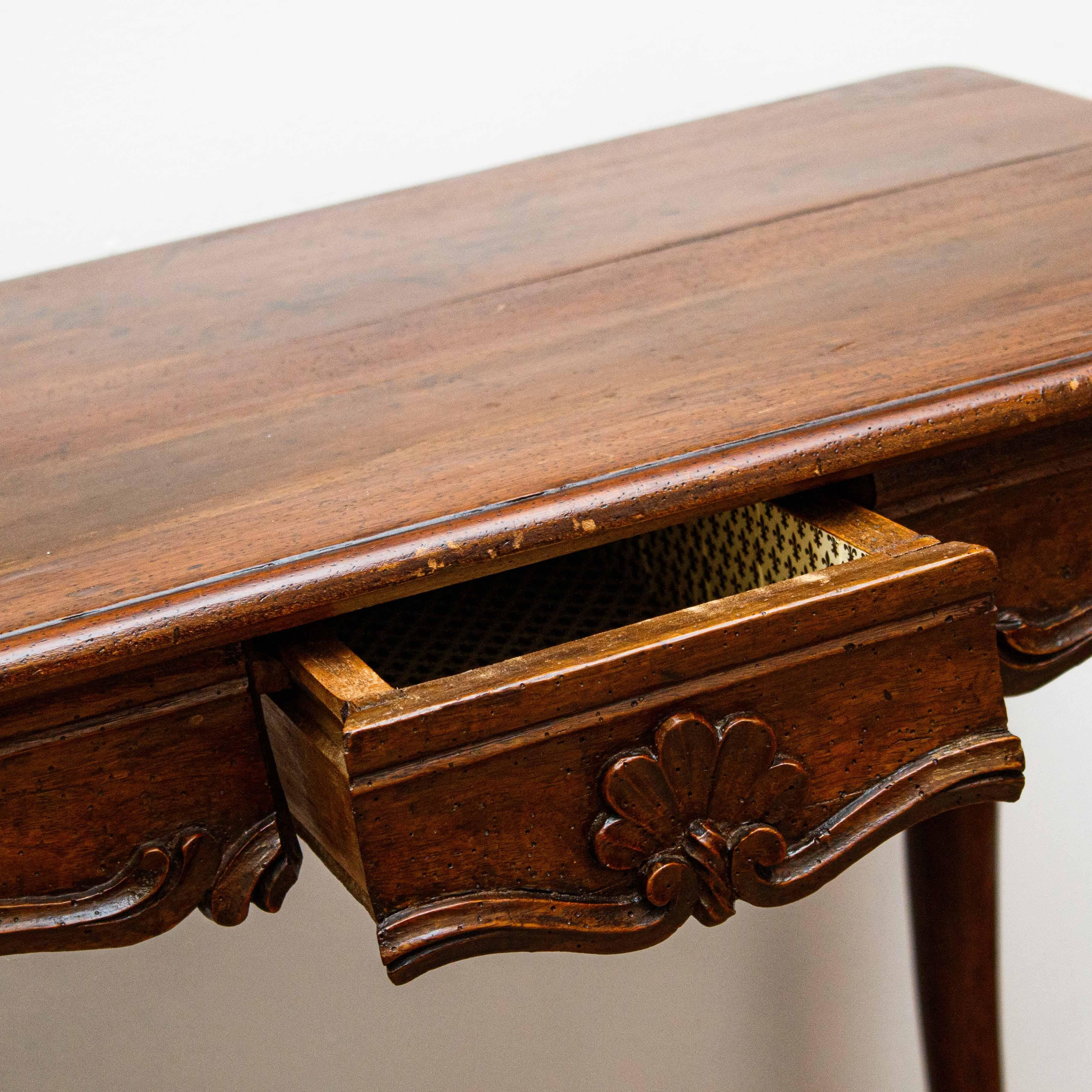 18th Century, Venice, Walnut Wood Table For Sale 2