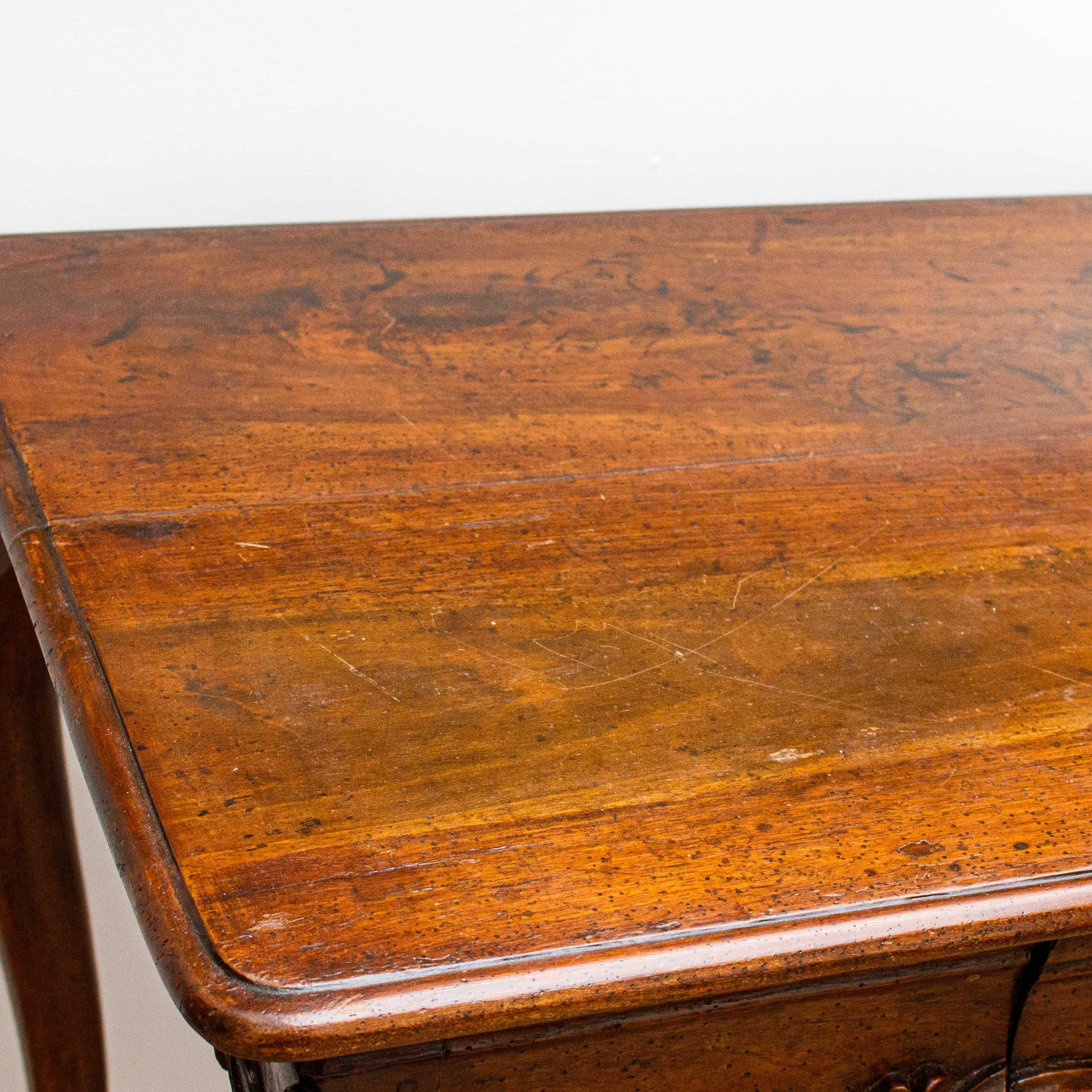 18th Century, Venice, Walnut Wood Table For Sale 3