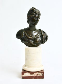 18th century Venus de’ Medici Bronze Bust