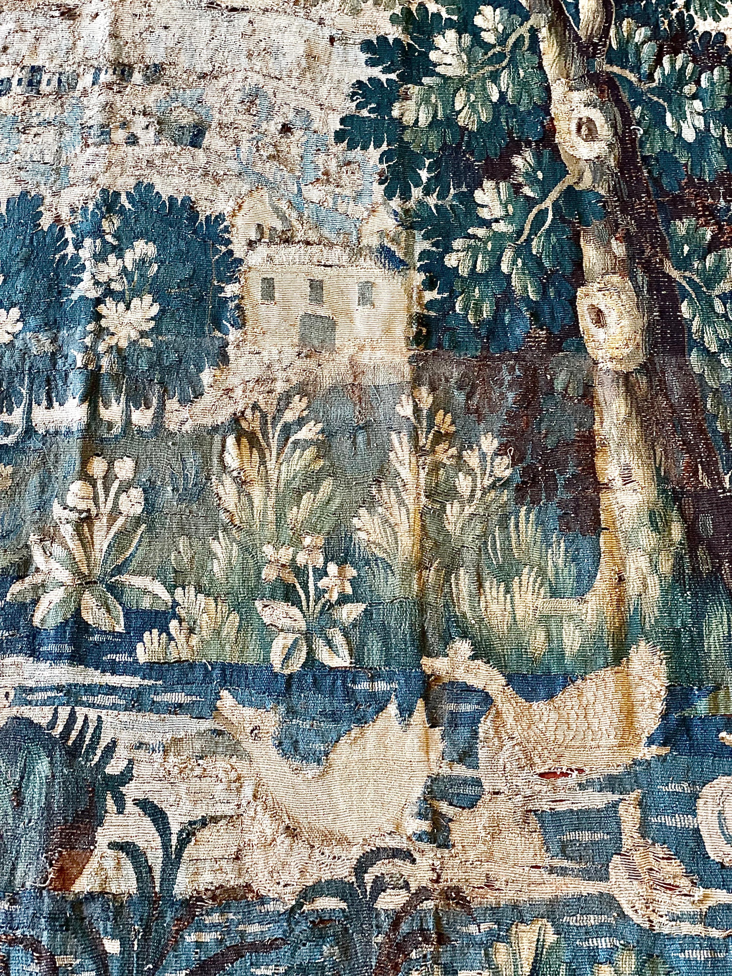 Französischer Aubusson-Wandteppich „Verdure“ aus dem 18. Jahrhundert im Zustand „Gut“ im Angebot in LA CIOTAT, FR