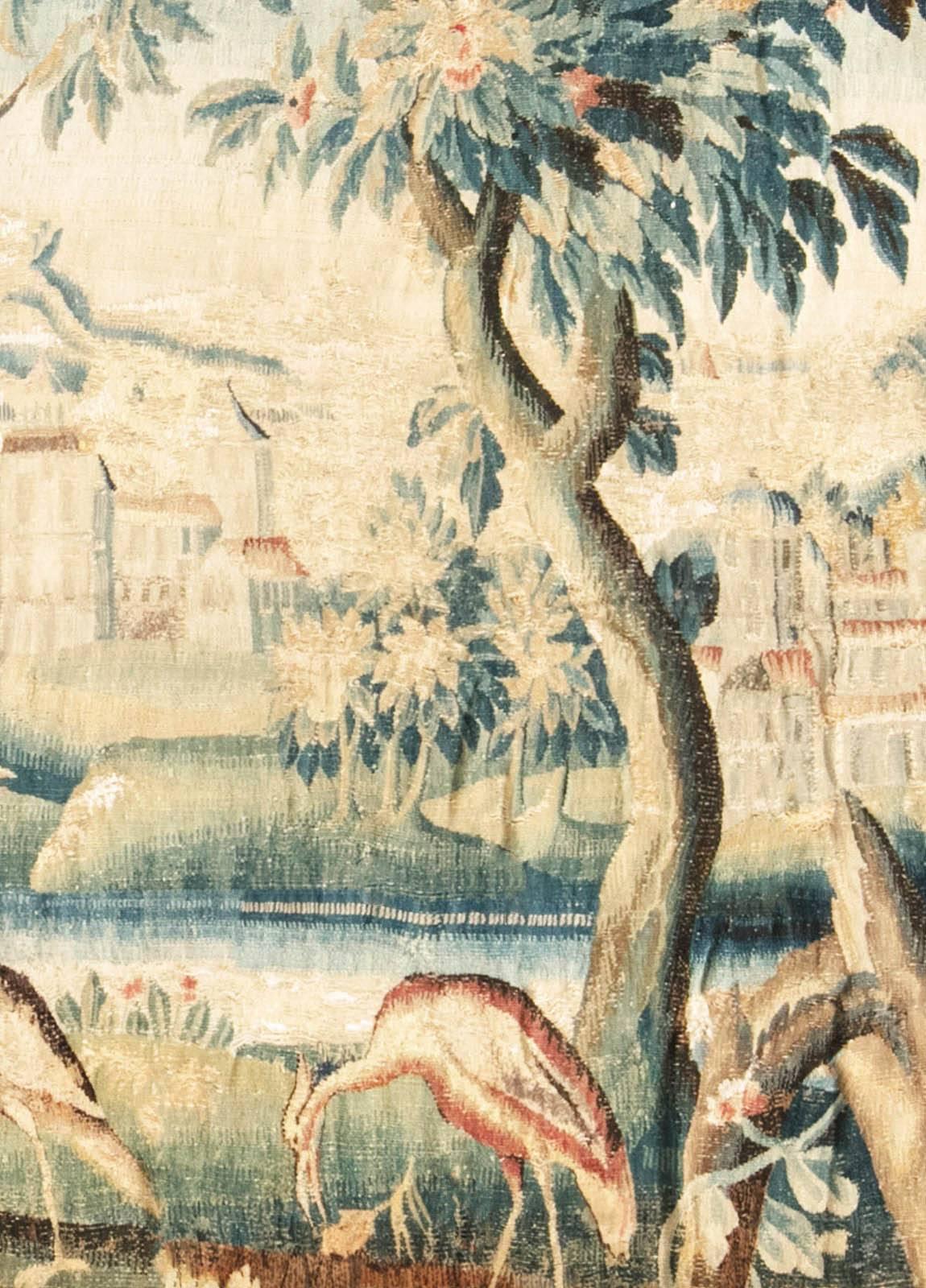 Aubusson Tapis fragment de tapisserie de Verdure du 18ème siècle en vente