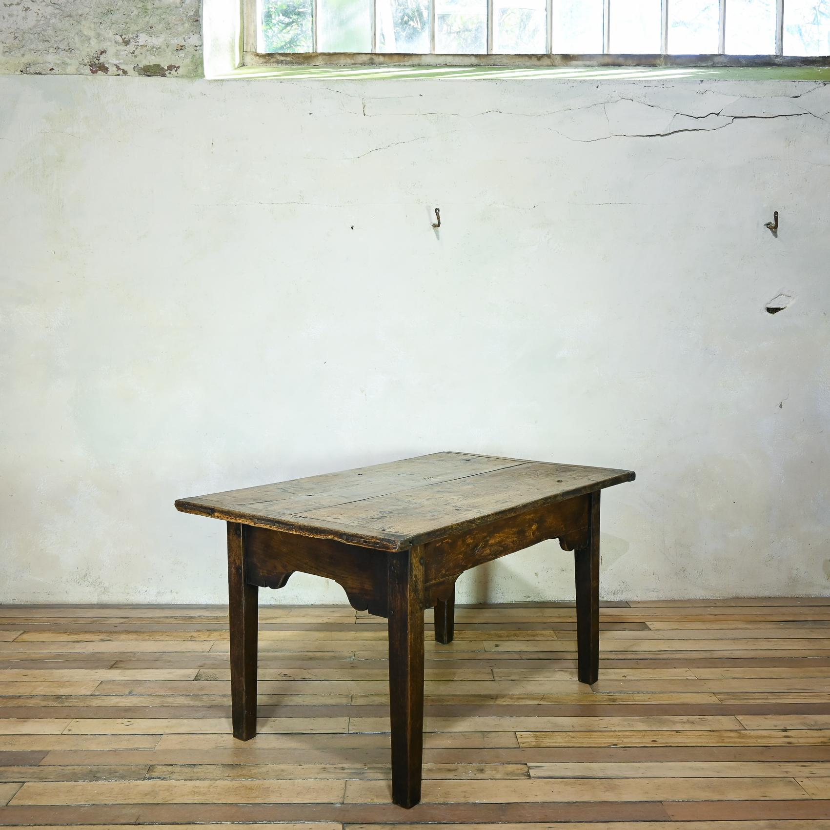 A Small 18th Century Vernacular Oak Country Farmhouse Table For Sale 8