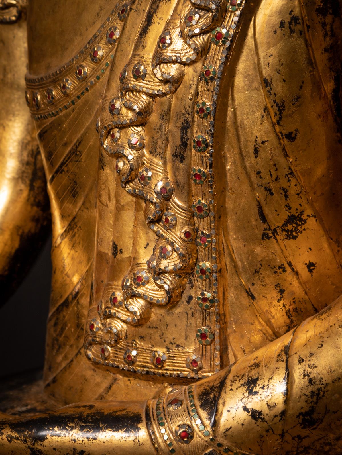 XVIIIe siècle Très grande statue de Bouddha birmane ancienne et spéciale en vente 4