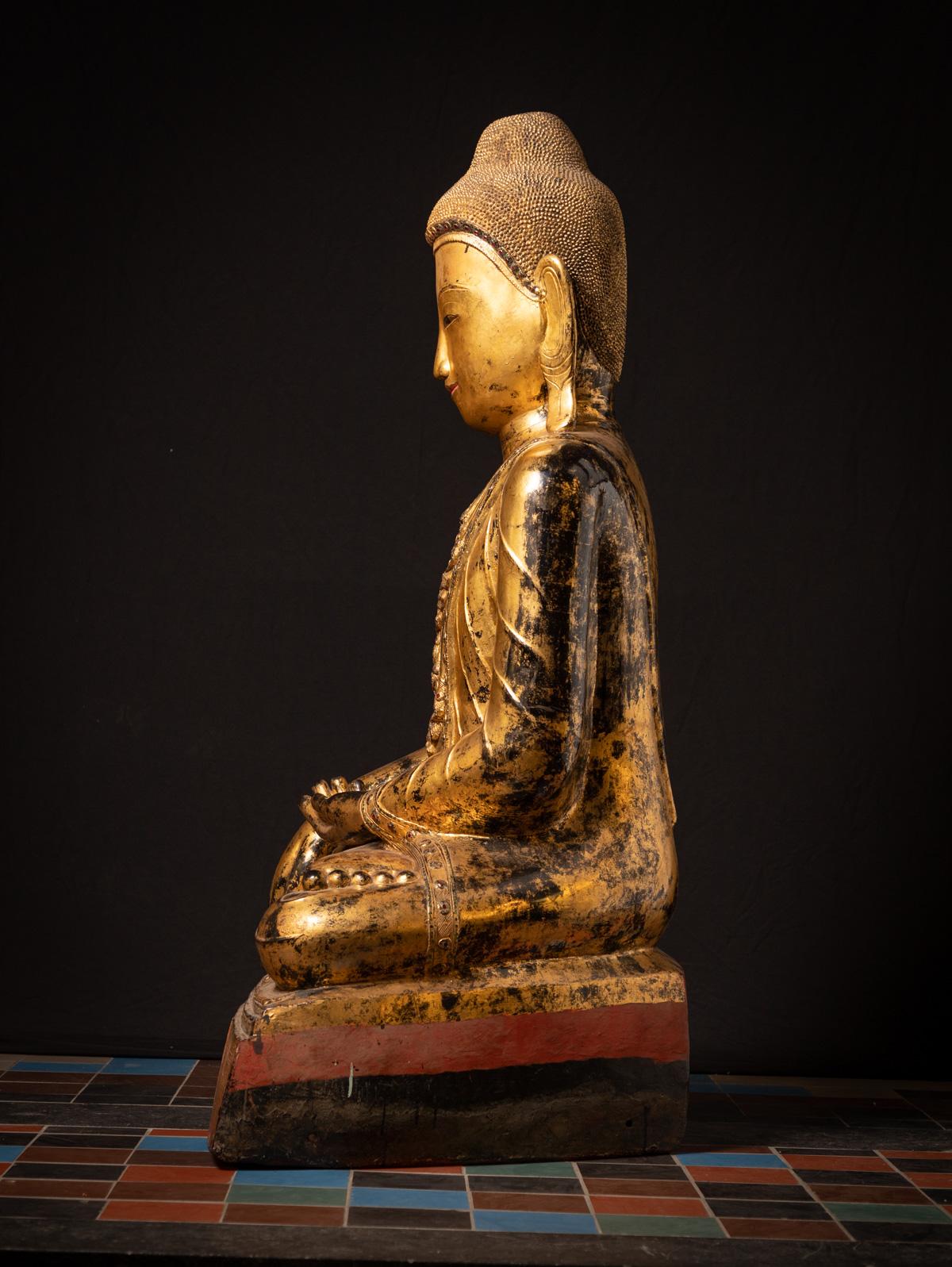 XVIIIe siècle Très grande statue de Bouddha birmane ancienne et spéciale en vente 7