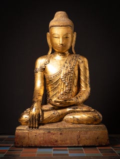 18th century Very large and special antique Burmese Buddha statue