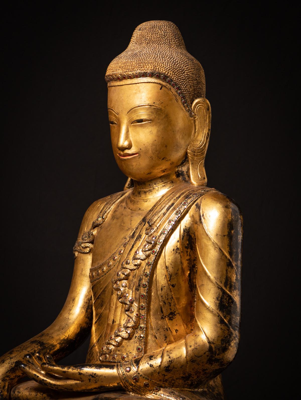 XVIIIe siècle Très grande statue de Bouddha birmane ancienne et spéciale en vente 1