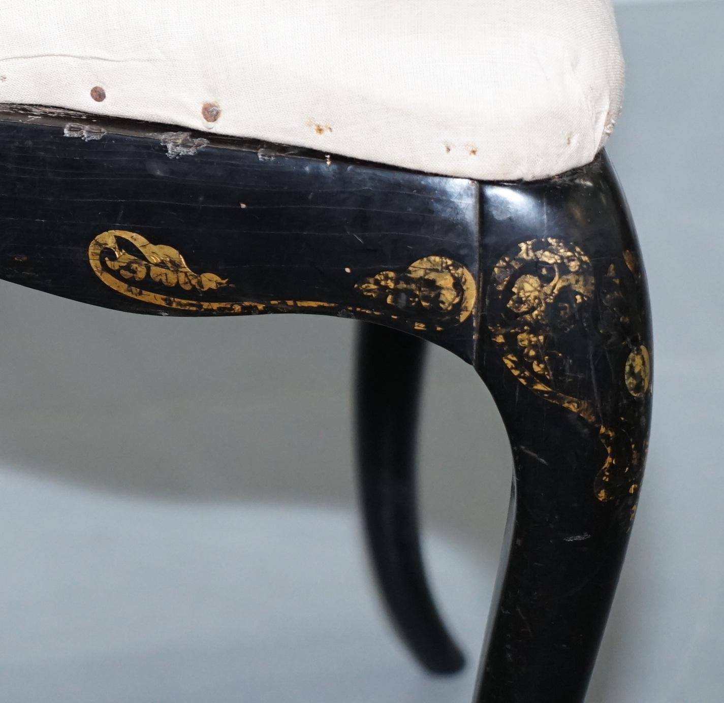 18th Century Very Rare Early Georgian Hand Painted Chinoiserie Ebonized Chair 4