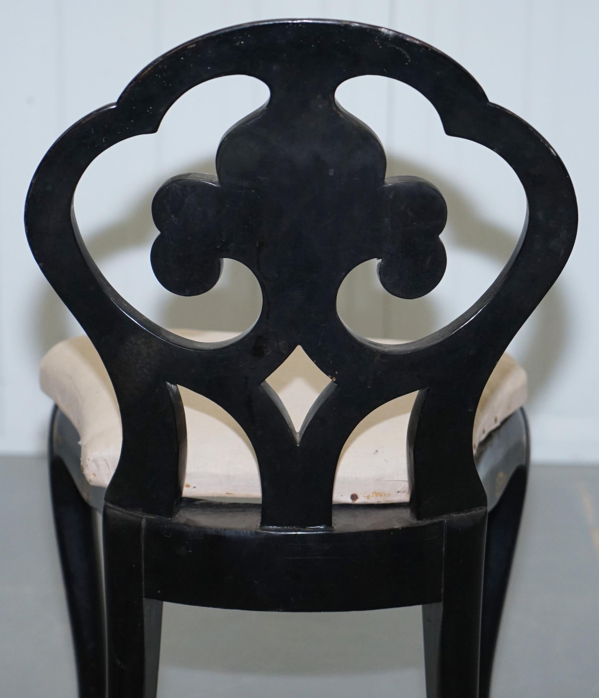 18th Century Very Rare Early Georgian Hand Painted Chinoiserie Ebonized Chair 6