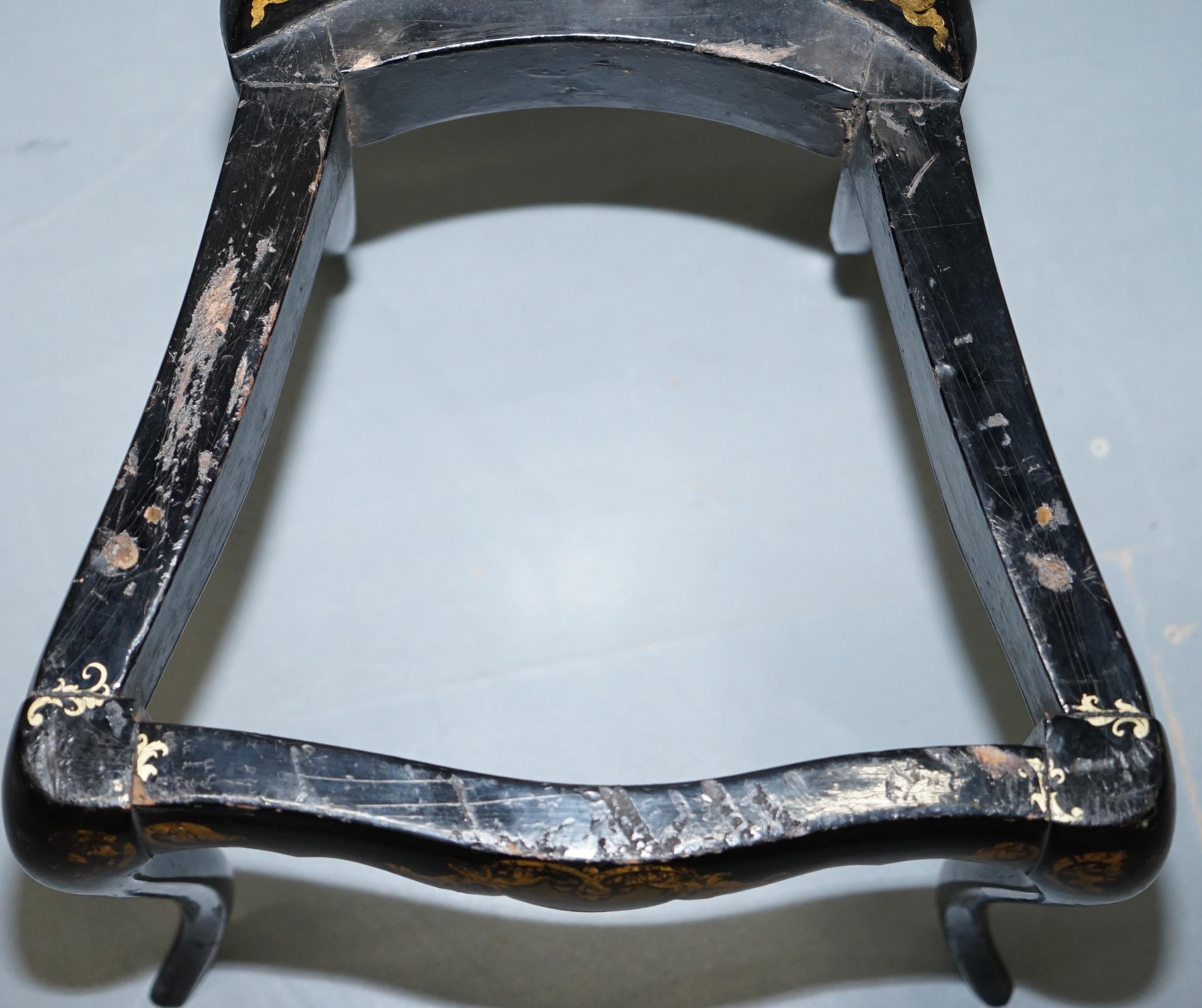 18th Century Very Rare Early Georgian Hand Painted Chinoiserie Ebonized Chair 11