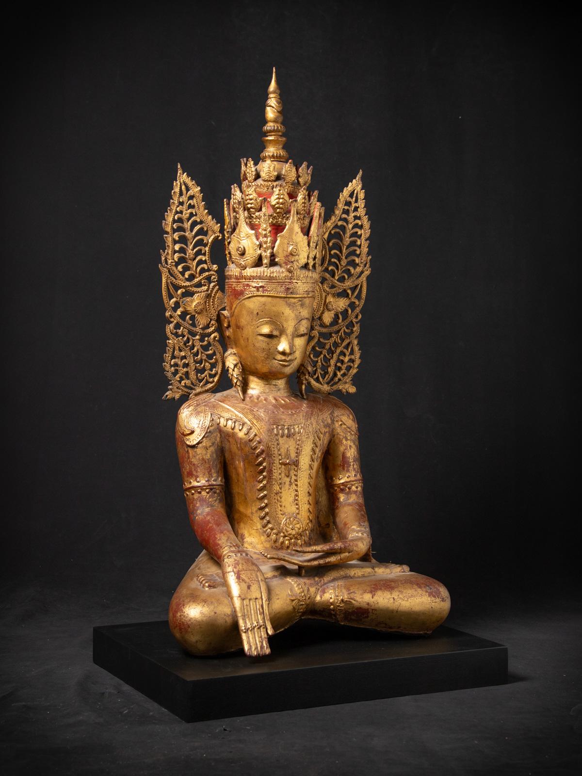 18. Jahrhundert Ganz besonderer antiker birmanischer gekrönter Buddha in Bhumisparsha Mudra (Birmanisch) im Angebot