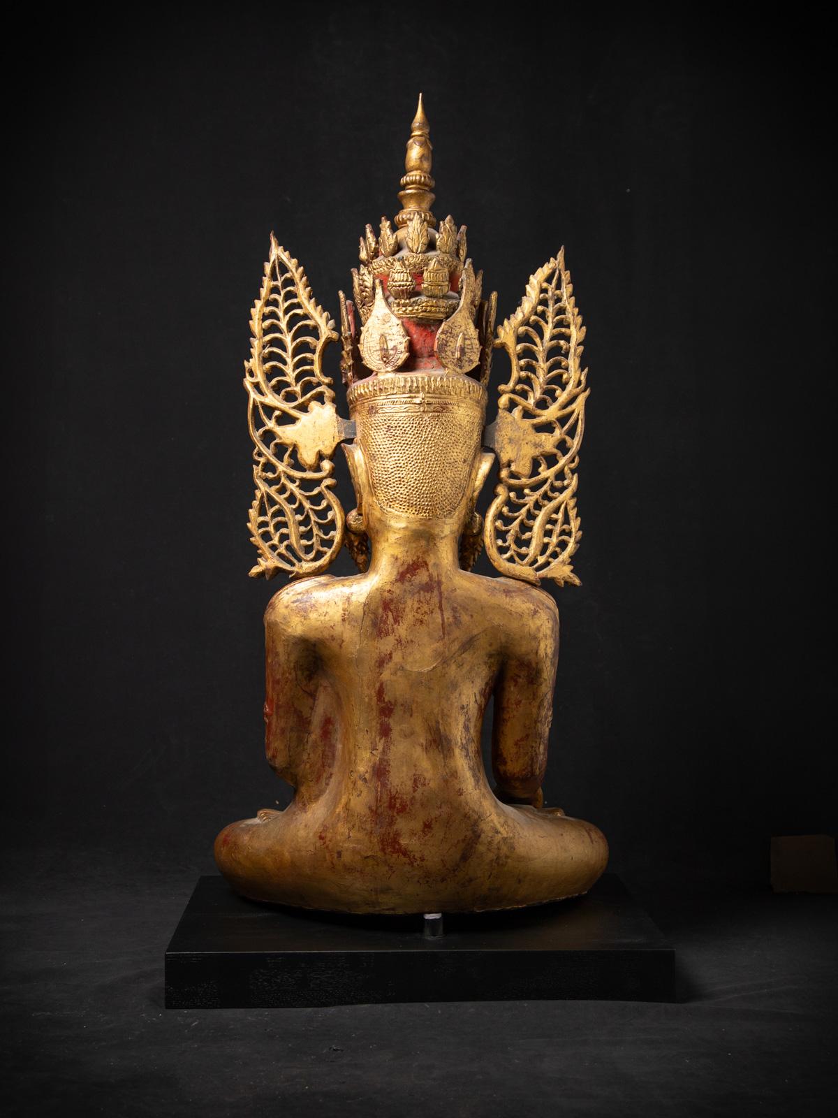 18. Jahrhundert Ganz besonderer antiker birmanischer gekrönter Buddha in Bhumisparsha Mudra im Angebot 3