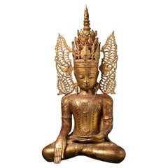 18. Jahrhundert Ganz besonderer antiker birmanischer gekrönter Buddha in Bhumisparsha Mudra
