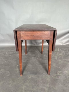 18th Century Virginia Tidewater Walnut and Yellow Pine Drop Leaf Table