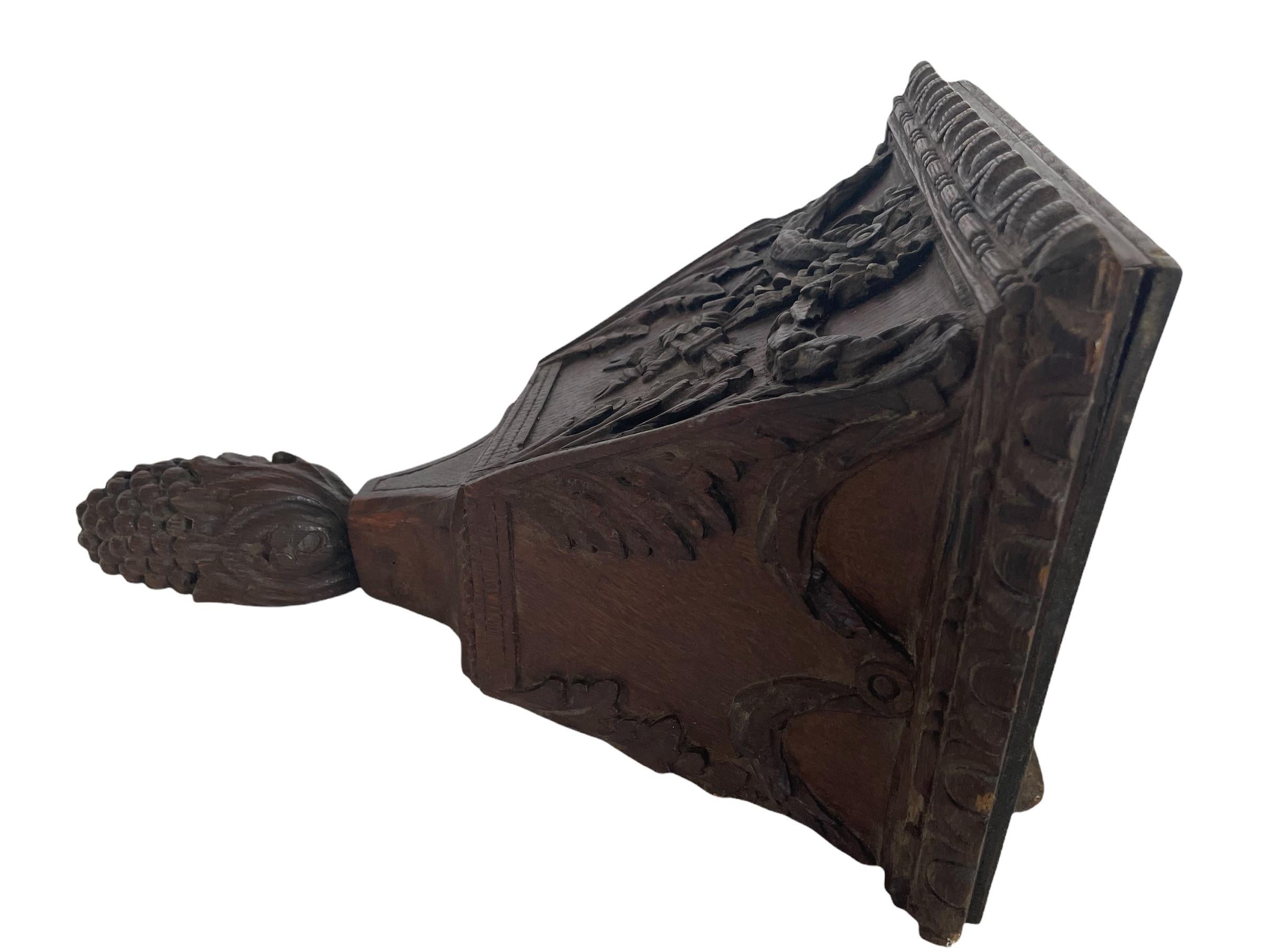 18th Century Wall Mount Console In Good Condition For Sale In palm beach, FL