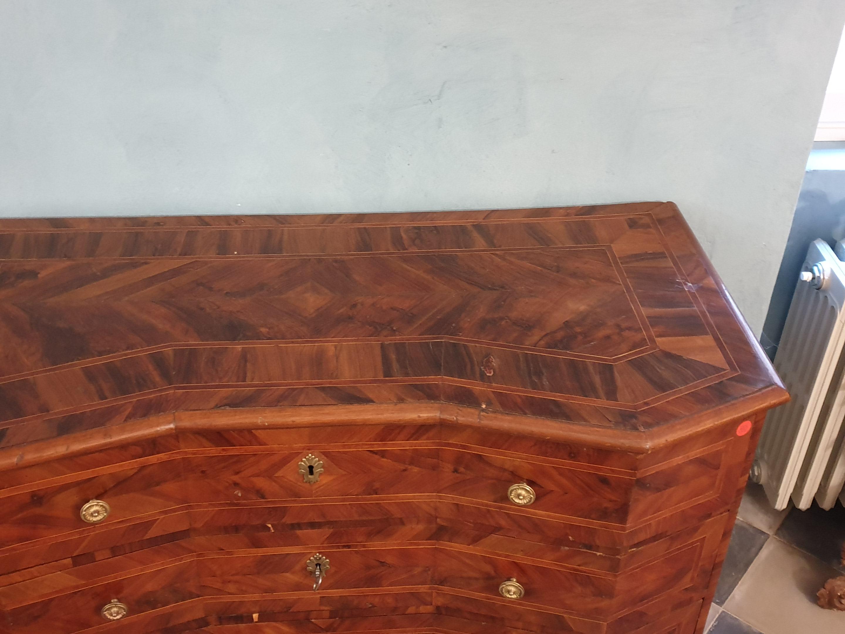 Italian 18th Century Wallnut Dresser For Sale