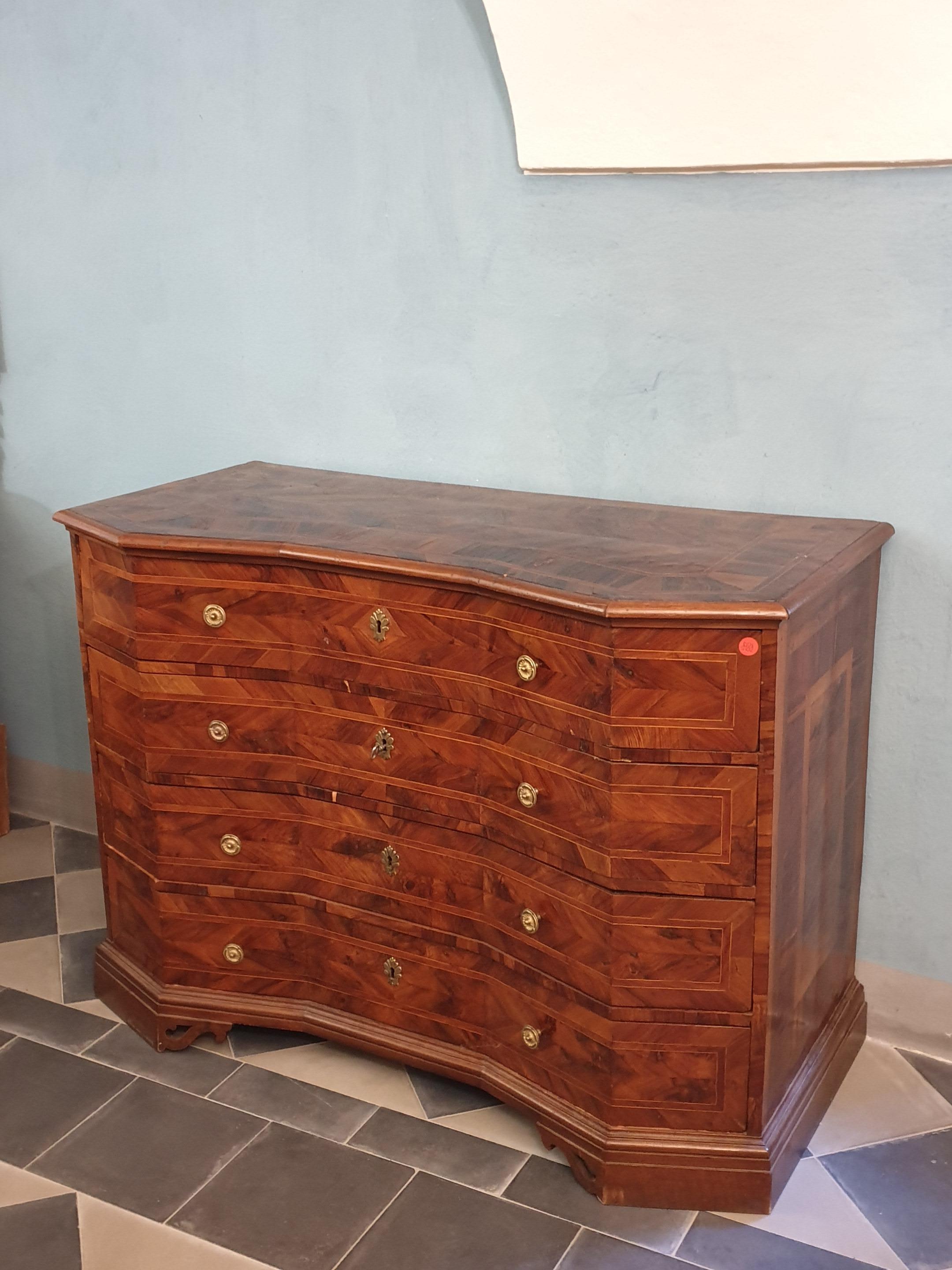 18th Century Wallnut Dresser For Sale 1