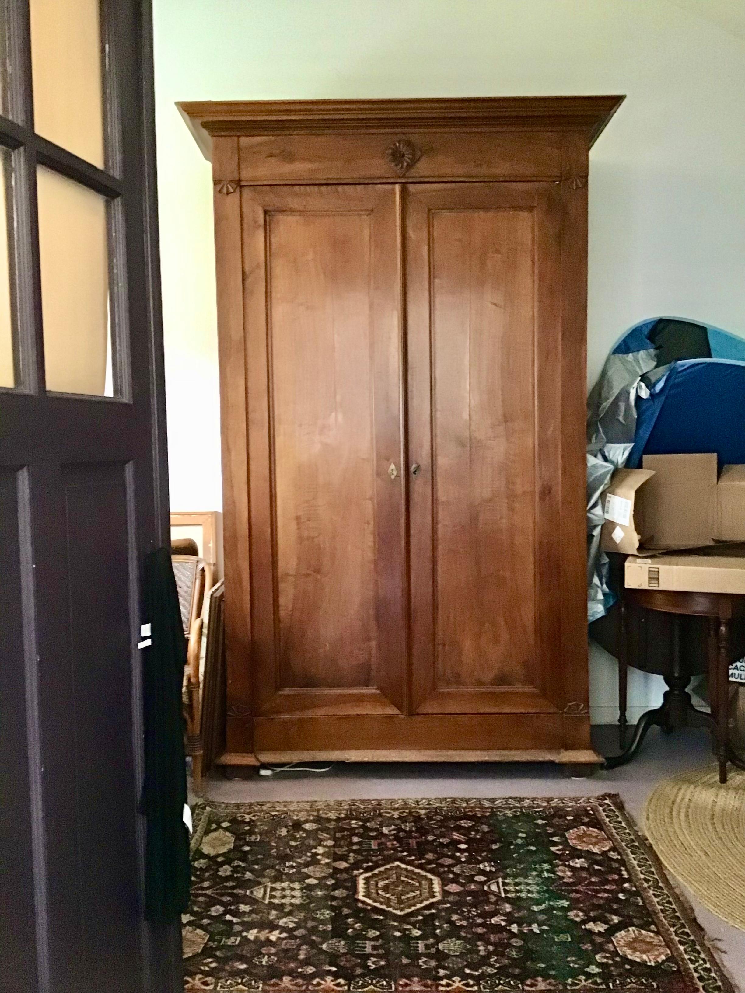 18th Century Walnut Antique Armoire For Sale 2